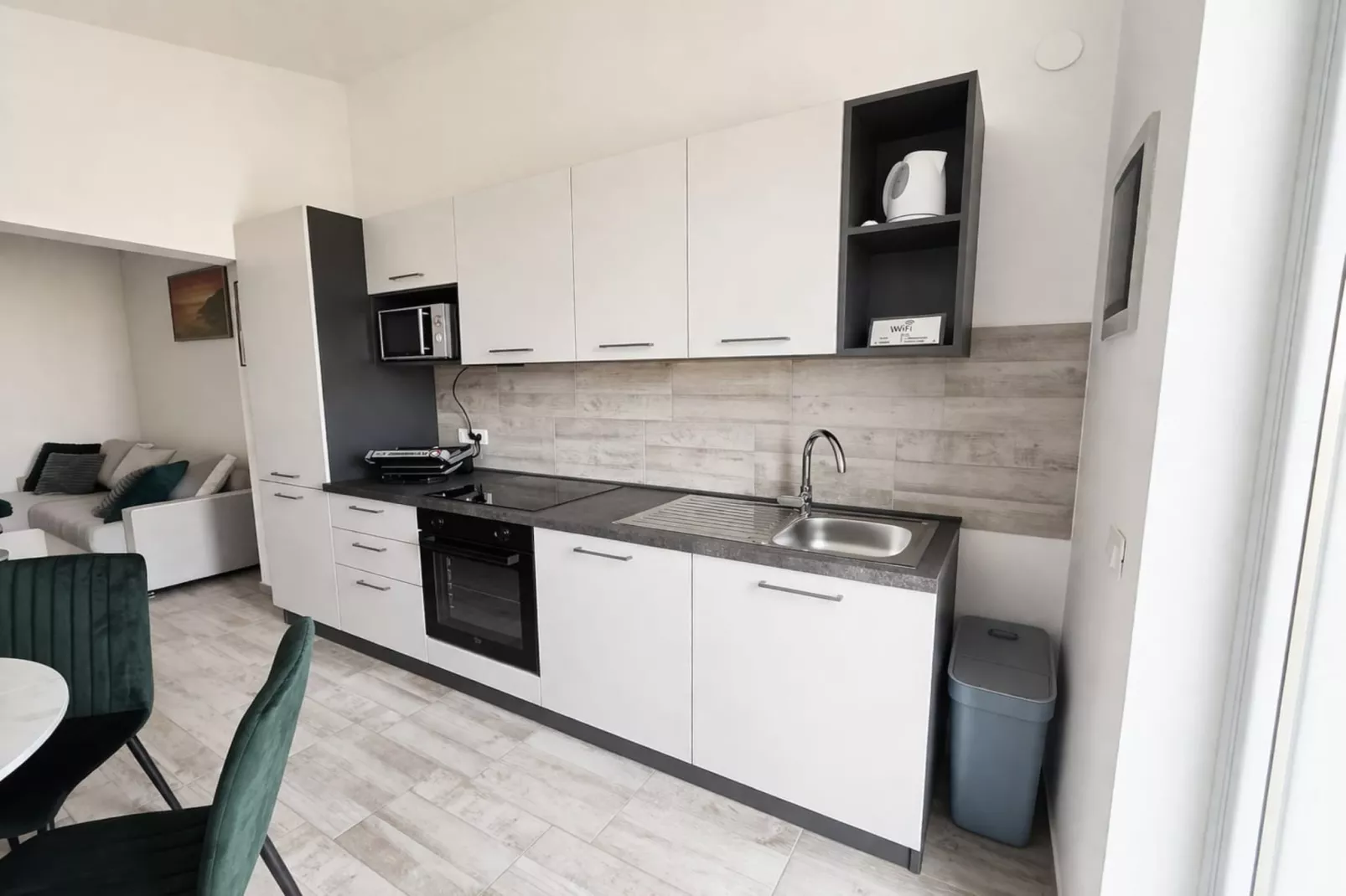 Apartments Sunset - Two bedroom Apartment with Terrace and Sea View (Gornji) - Küche