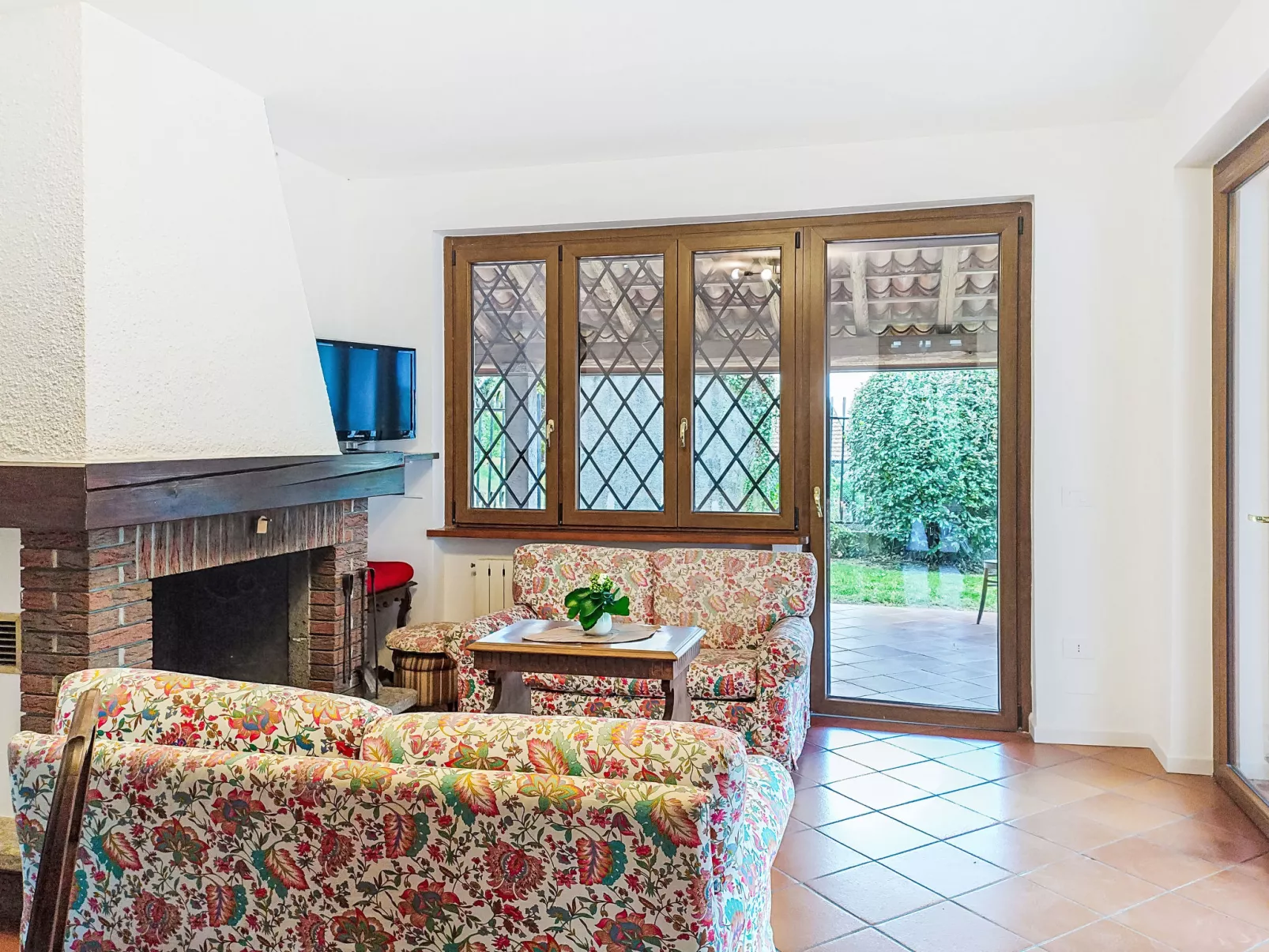 Cascina Paciotti - Inside