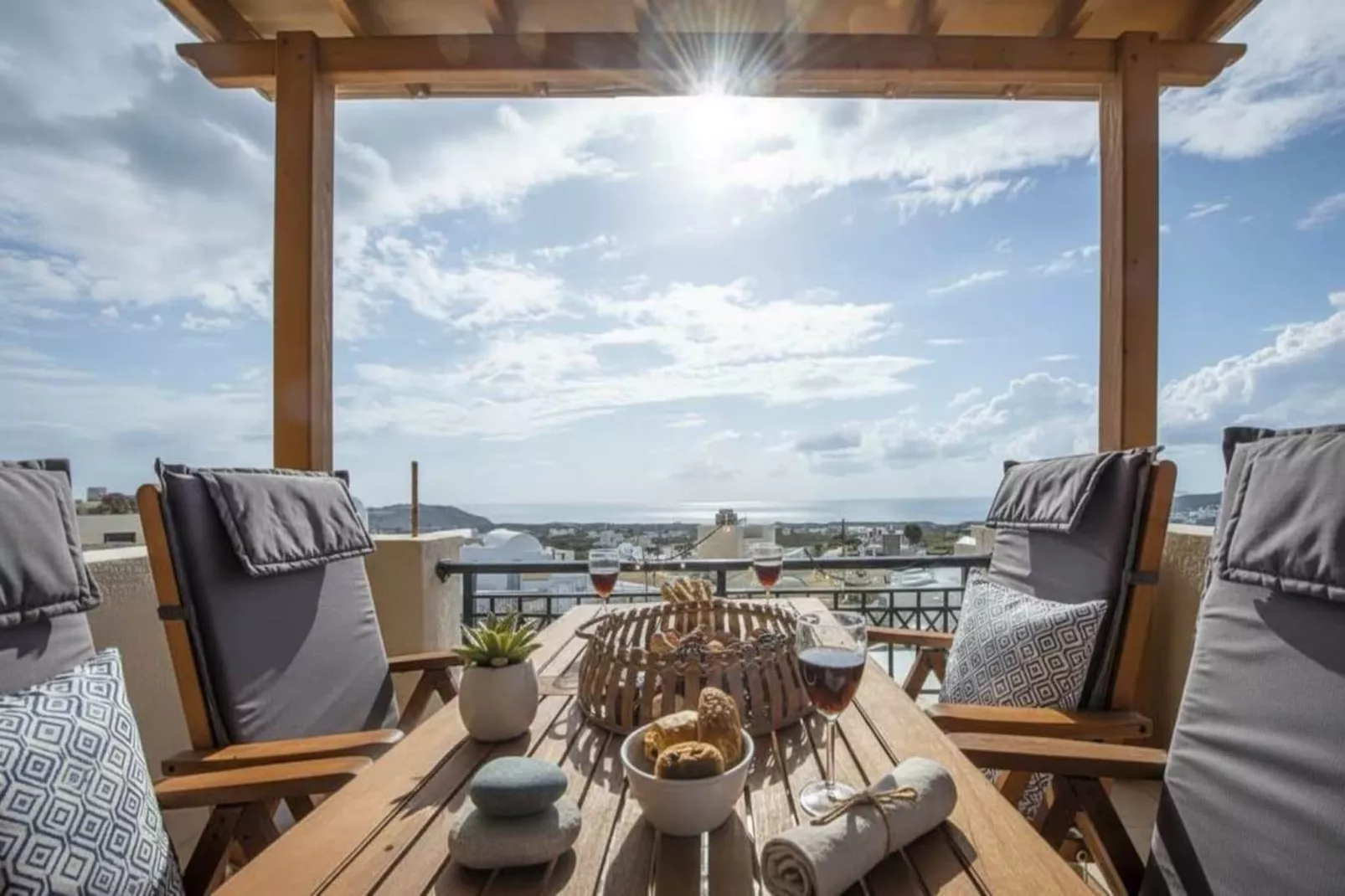 Stylish Santorini Residence with Endless Sea Views - Terrace balcony