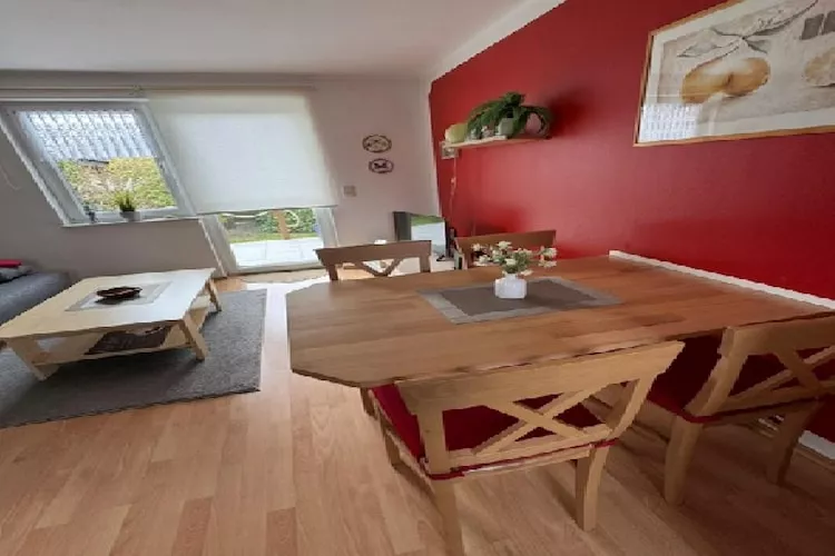 Doppelhaushälfte rechts - Esszimmer