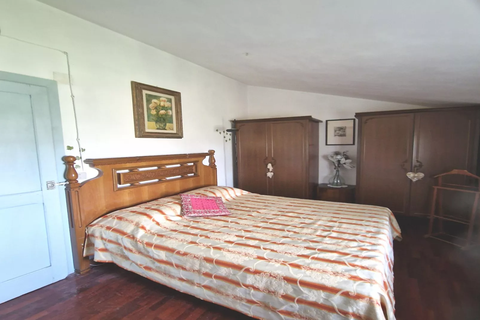 Holiday home dei Pavoni Montemaggiore con Piscina privata - Schlafzimmer