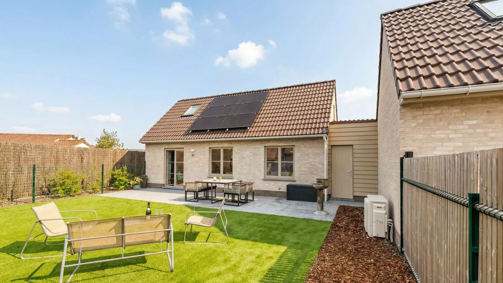 Westhinder I H70 - Garten Sommer