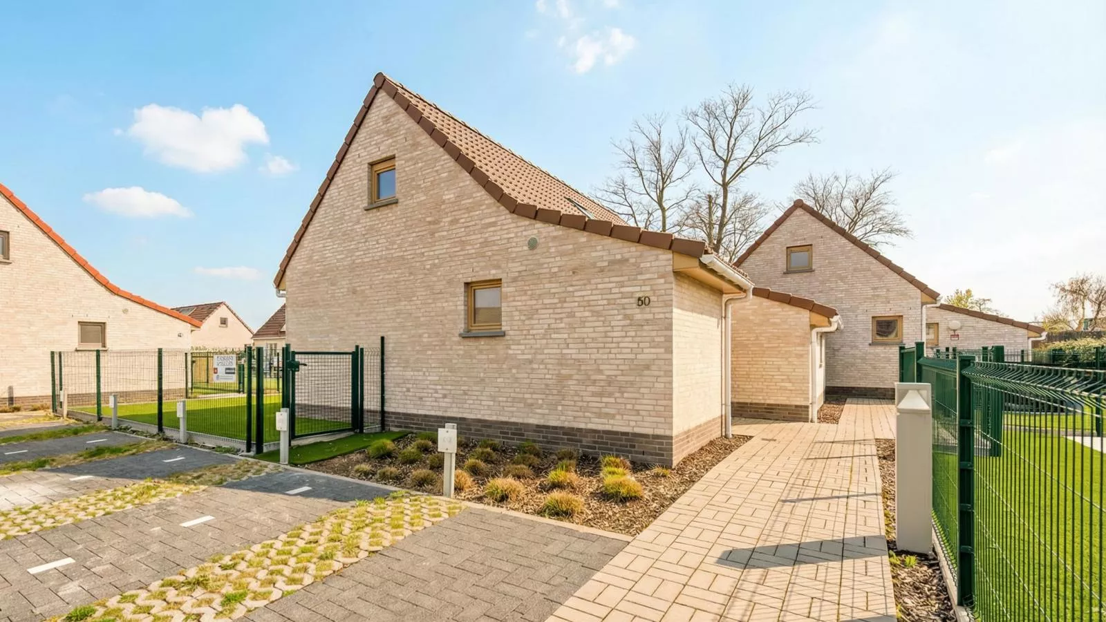 Westhinder I H90 - Exterior in summer