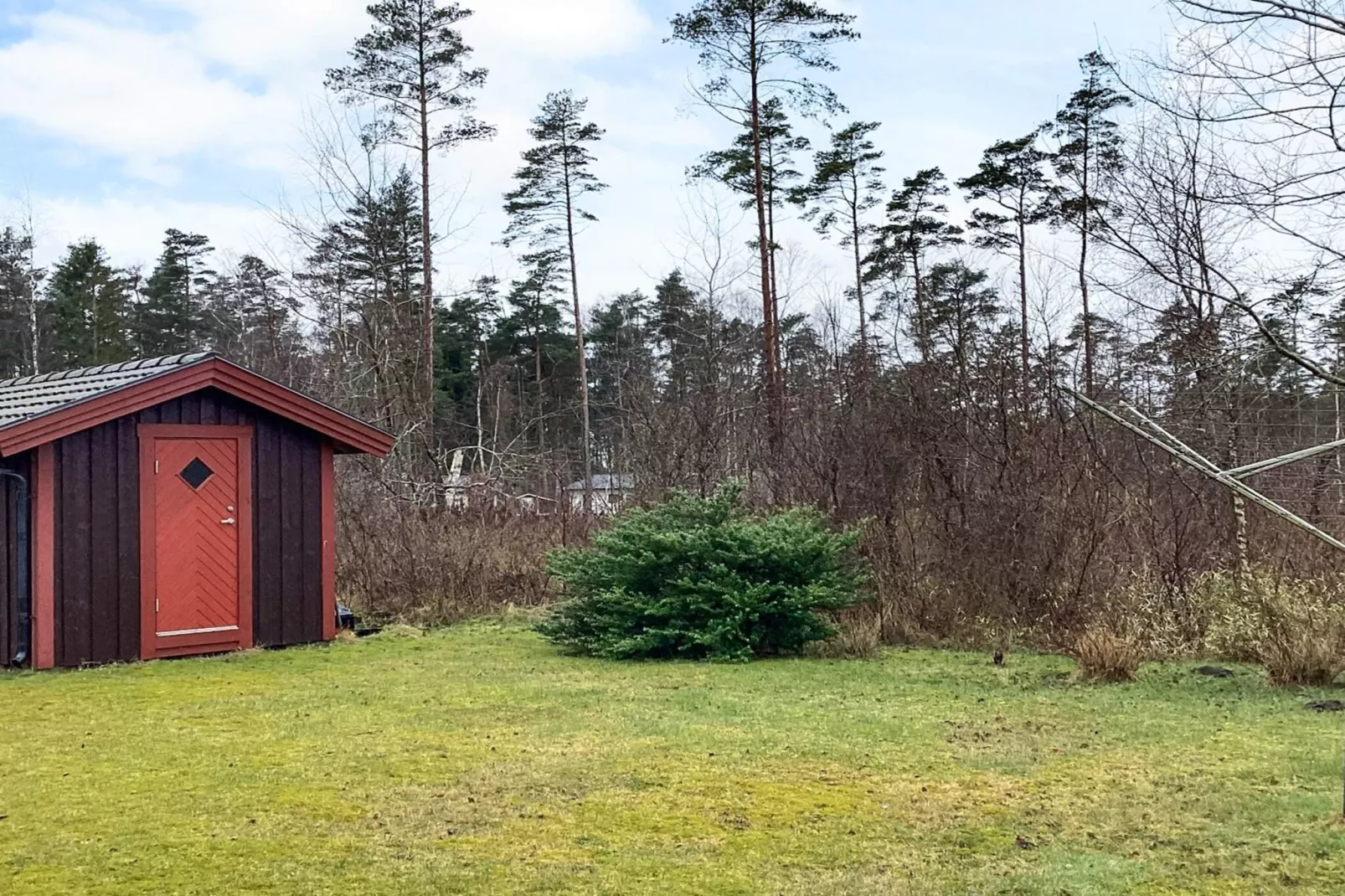 4 Sterne Ferienhaus in ELDSBERGA - Im Freien