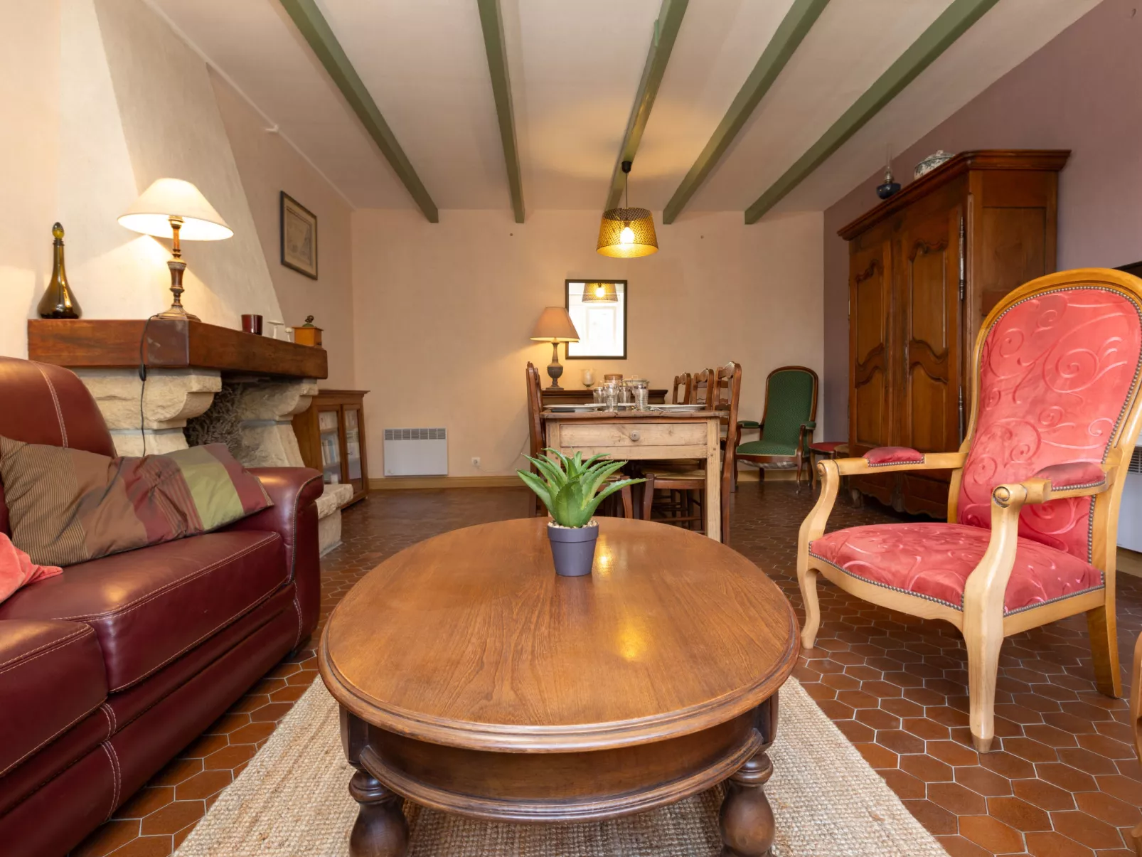 La Maison de Léa - Drinnen