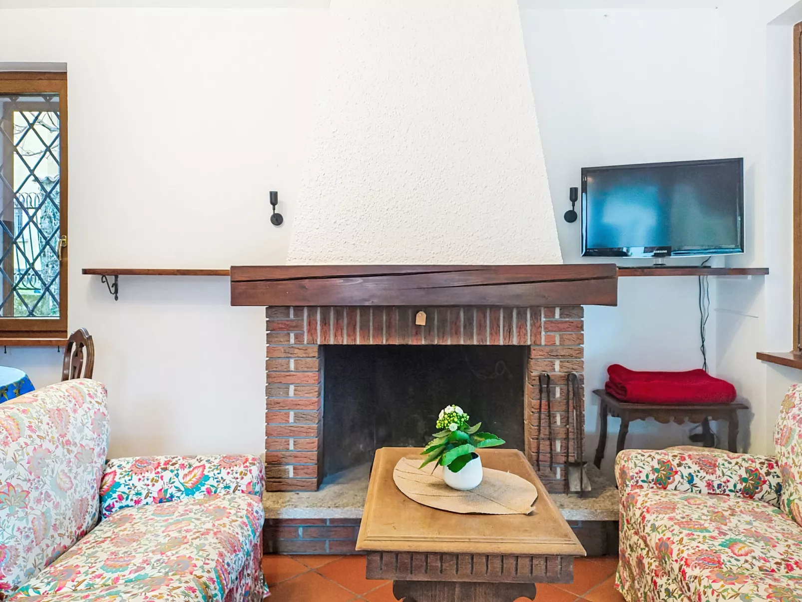 Cascina Paciotti - Inside