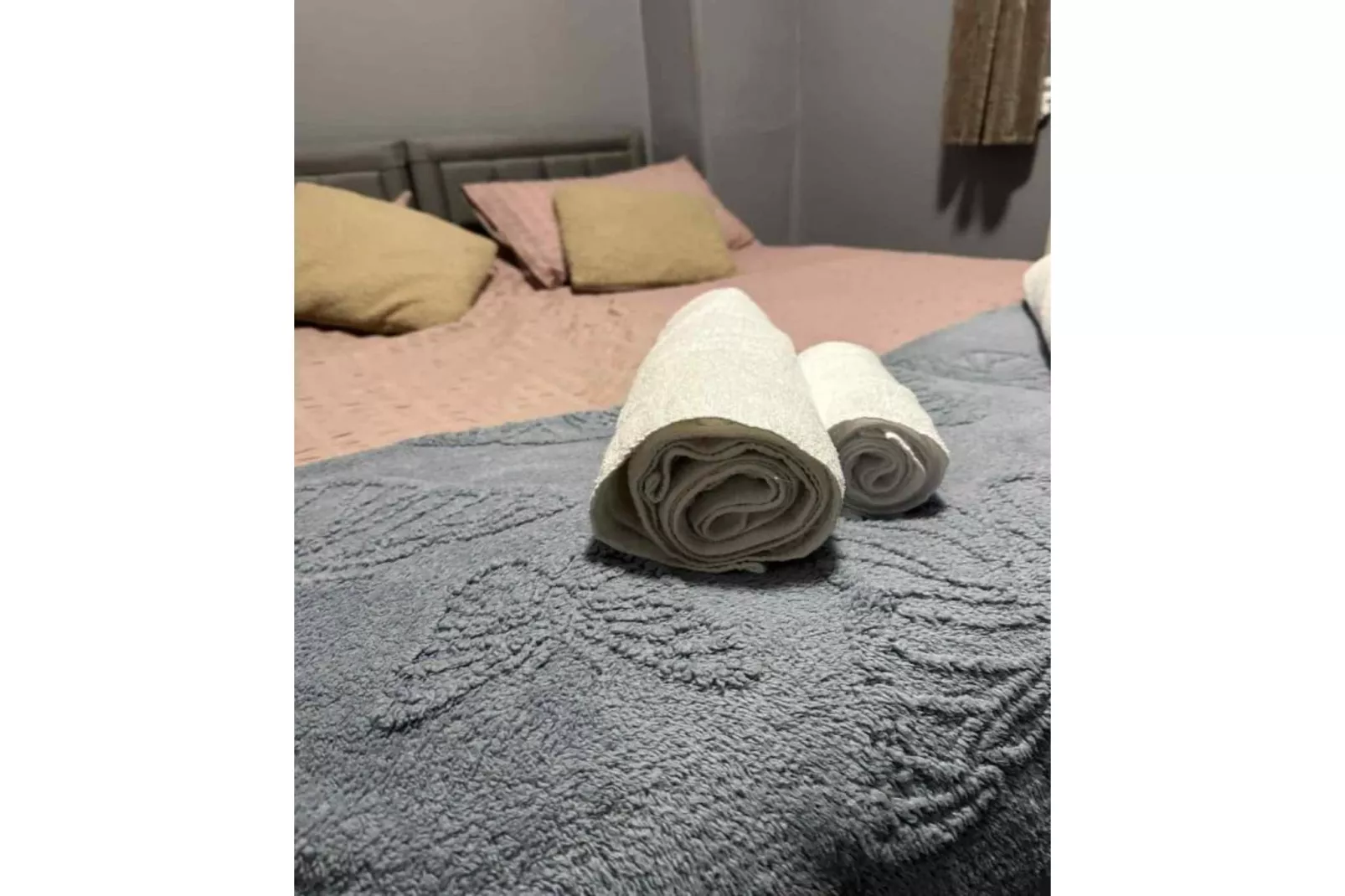 Standard Twin Room - Shared - Bedroom