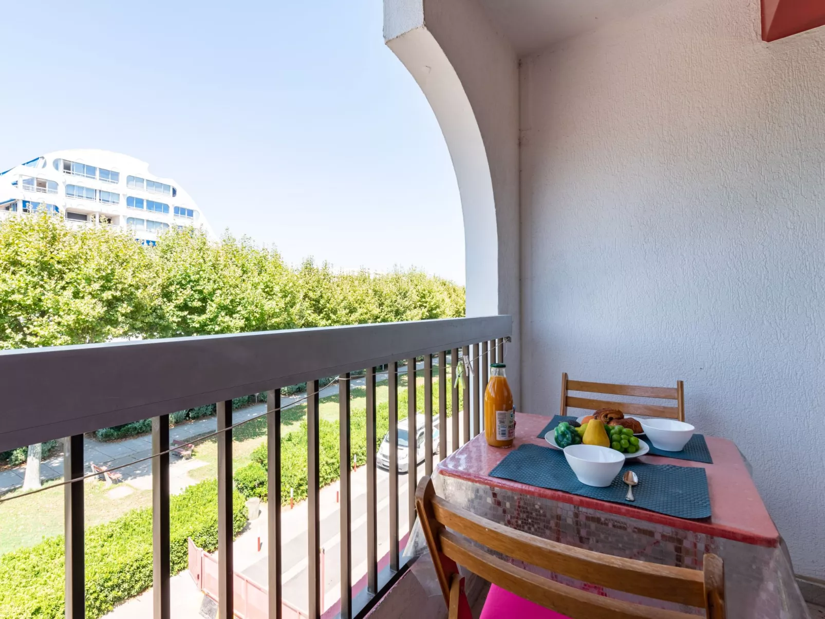 Les Grenadines - Outside