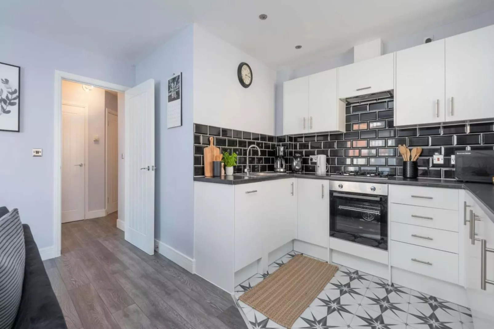 Premium New Flat Close to the Elizabeth Line - Cuisine