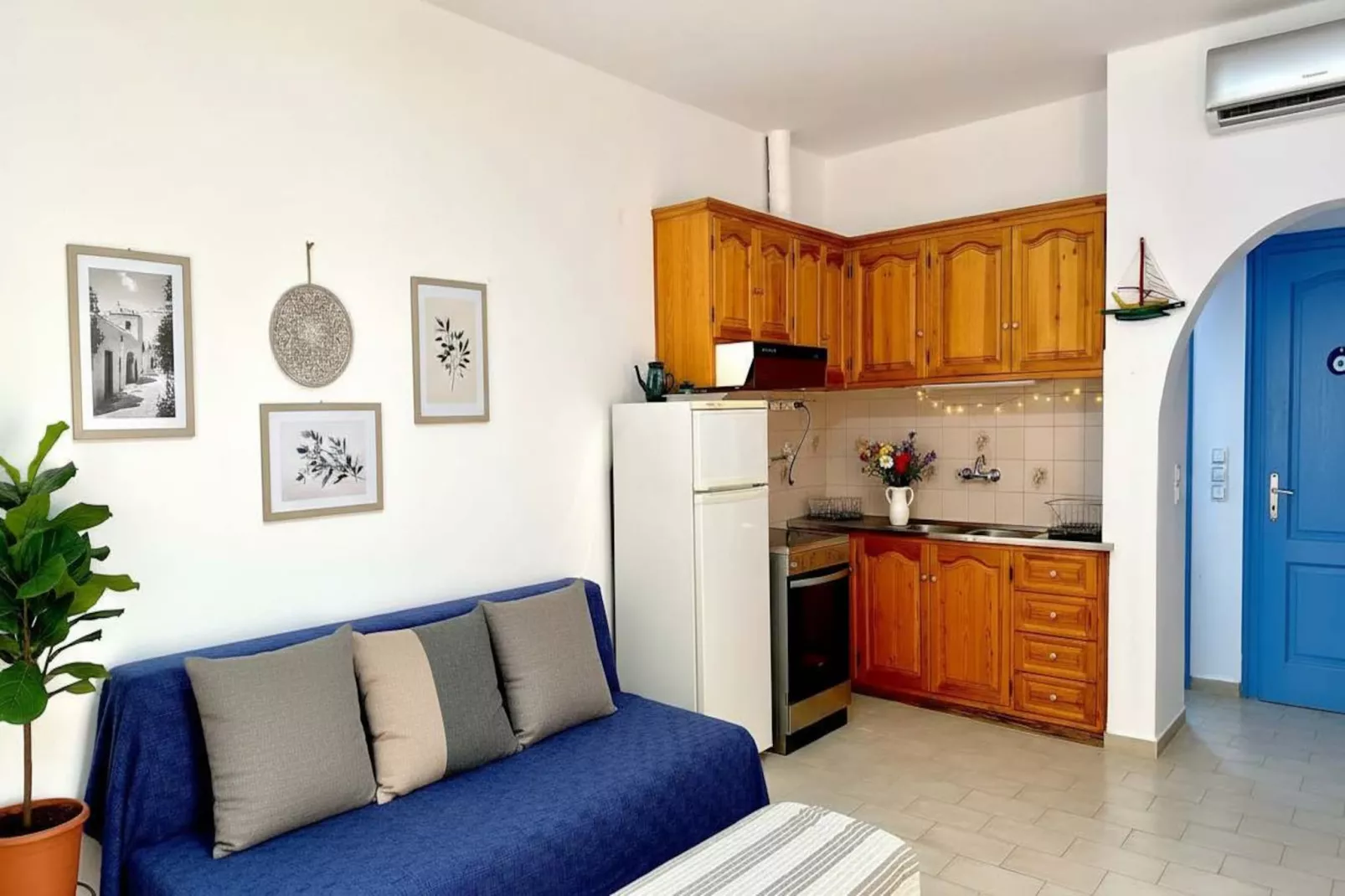 Blue Marsis Apt Paros Escape - Living room