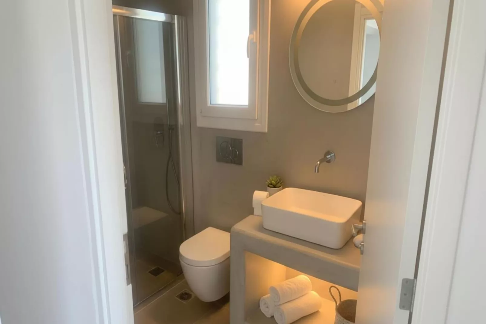 Marinos_St_vacay - Bathroom