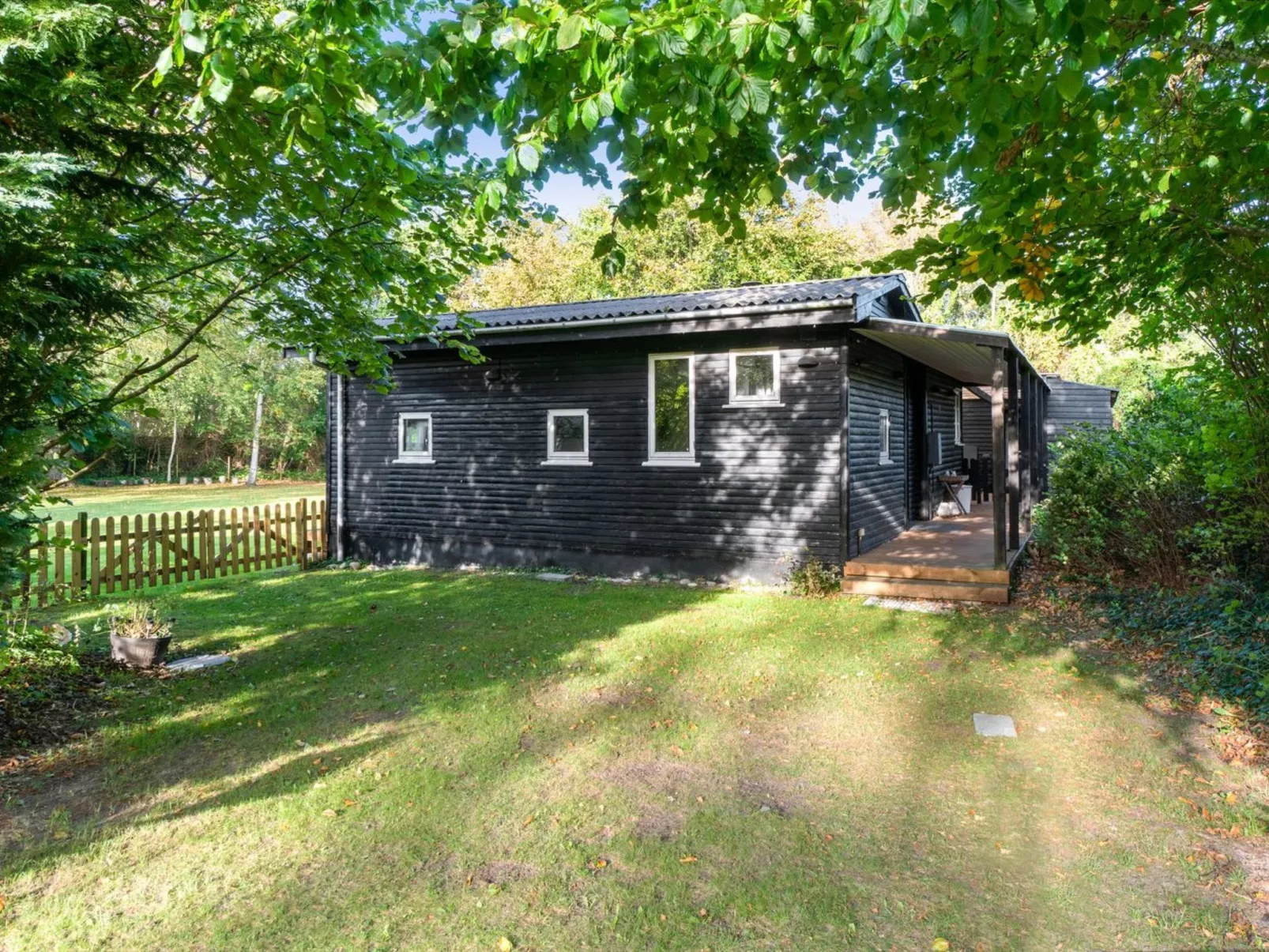 "Niela" - 400m from the sea - Outside