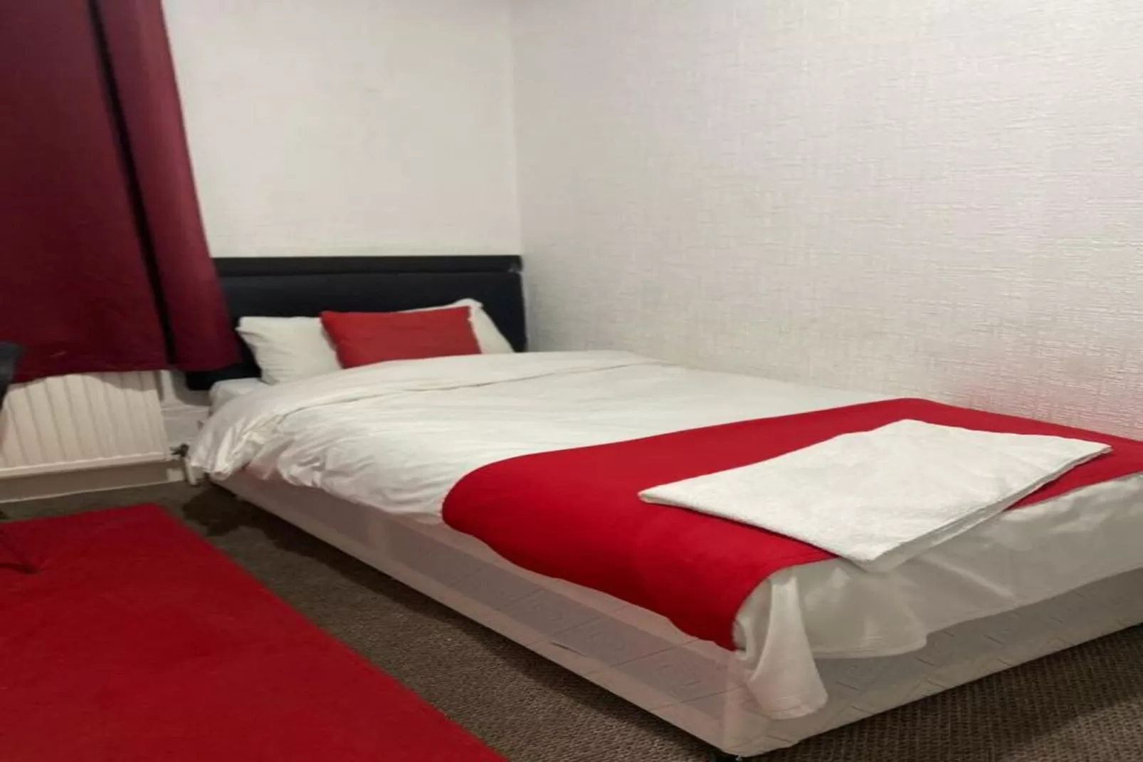 Standard Triple Room - Shared - Schlafzimmer