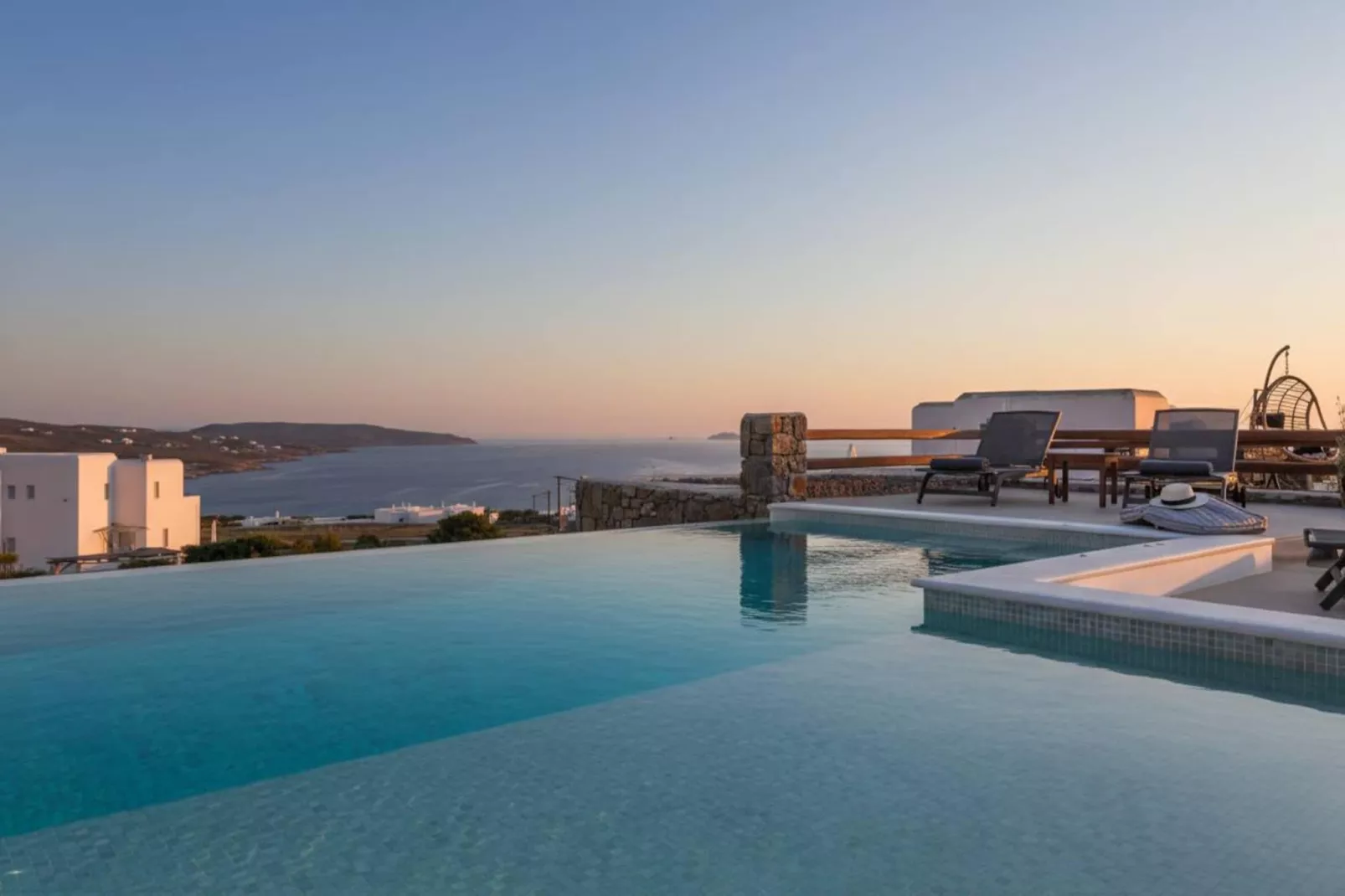 Prestigious Residence in Kalafatis w Private Pool - Schwimmbad