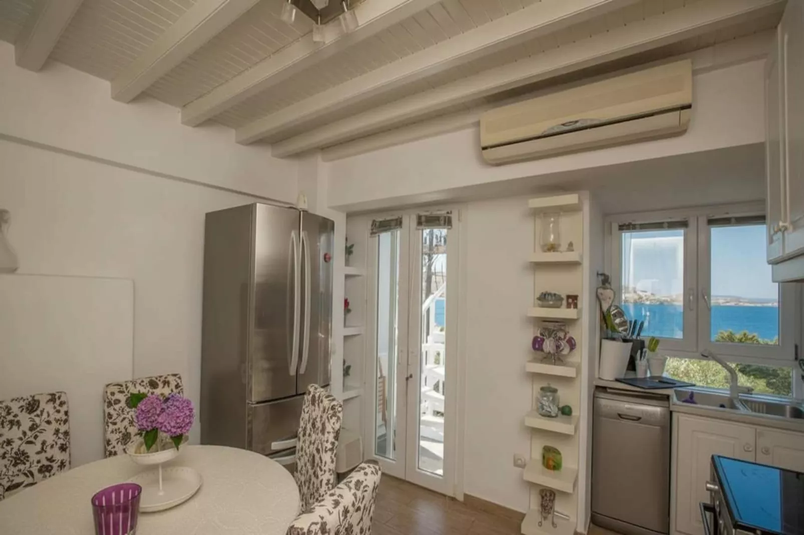 Zampeta_Big_vacay - Dining room