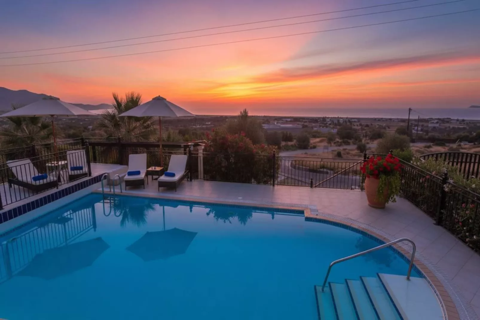 Exclusive Kalathos Pool Villa Overlooking the Sea - Schwimmbad