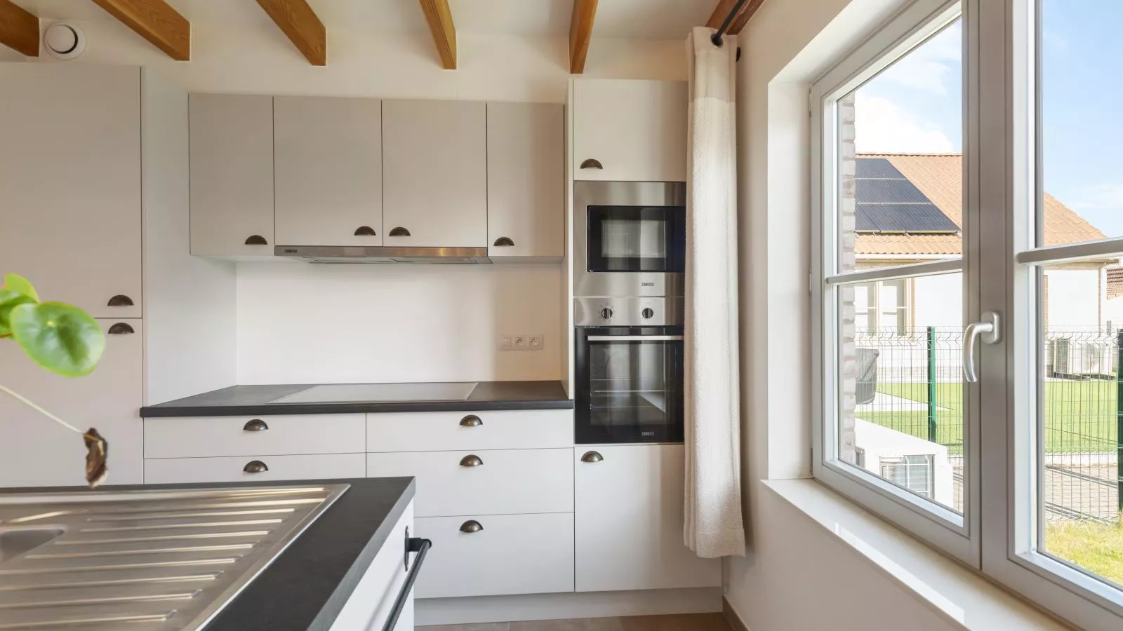 Westhinder I H88 - Kitchen