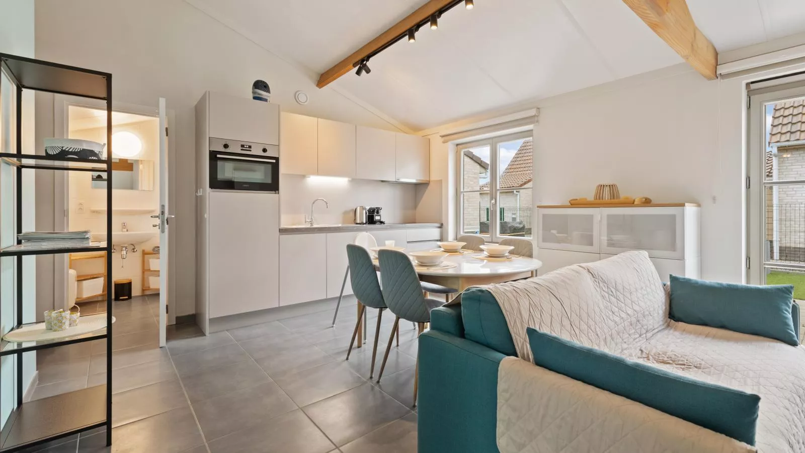 Westhinder I H93 - Living room