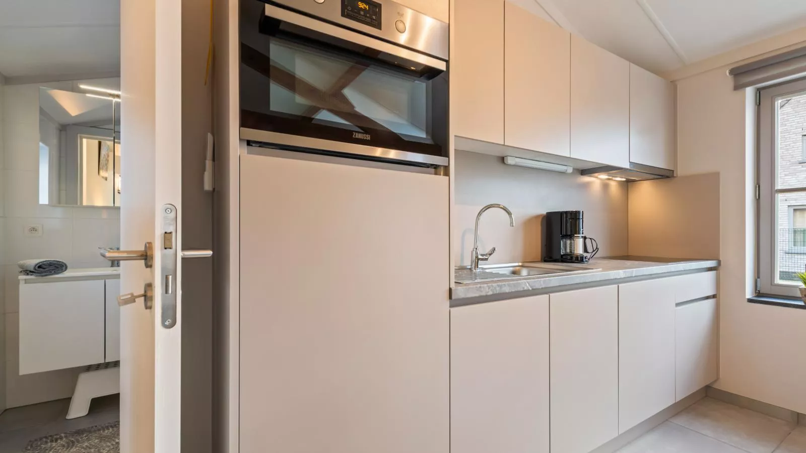Westhinder II H18 - Kitchen