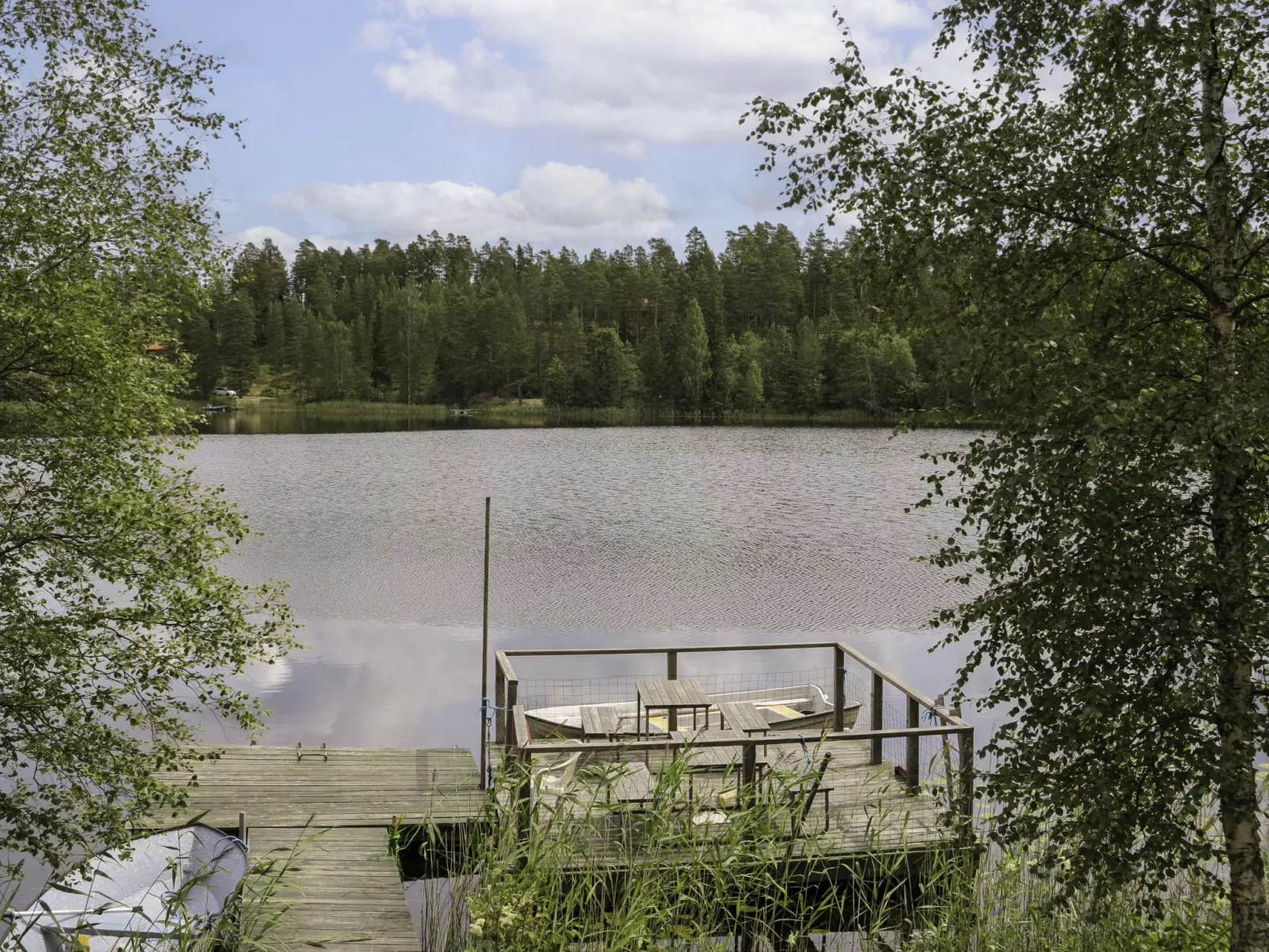 Nedre Gärdsjö-Outside