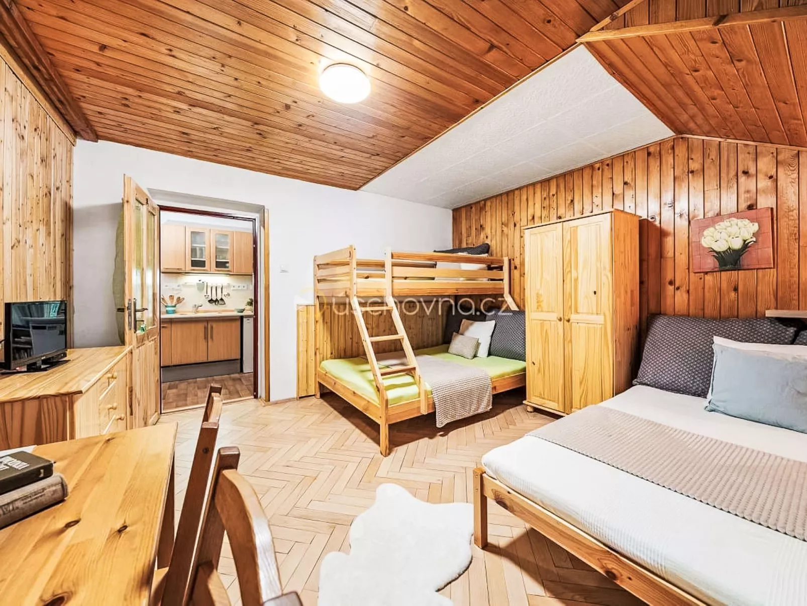 Hillside Terrace - Inside