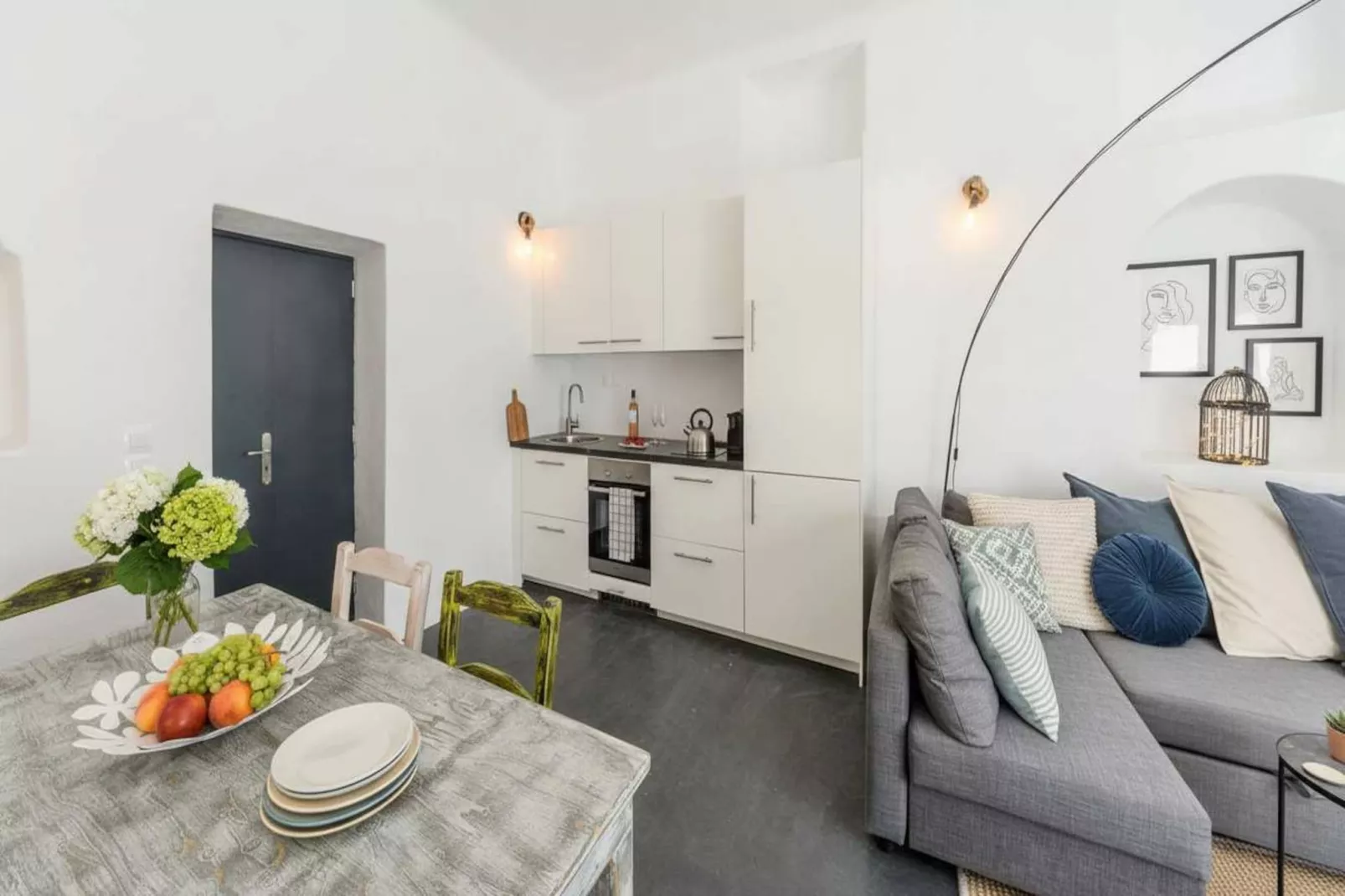 Dionysos Wine Authentic Stay 2 Bd Santorini Home - Living room