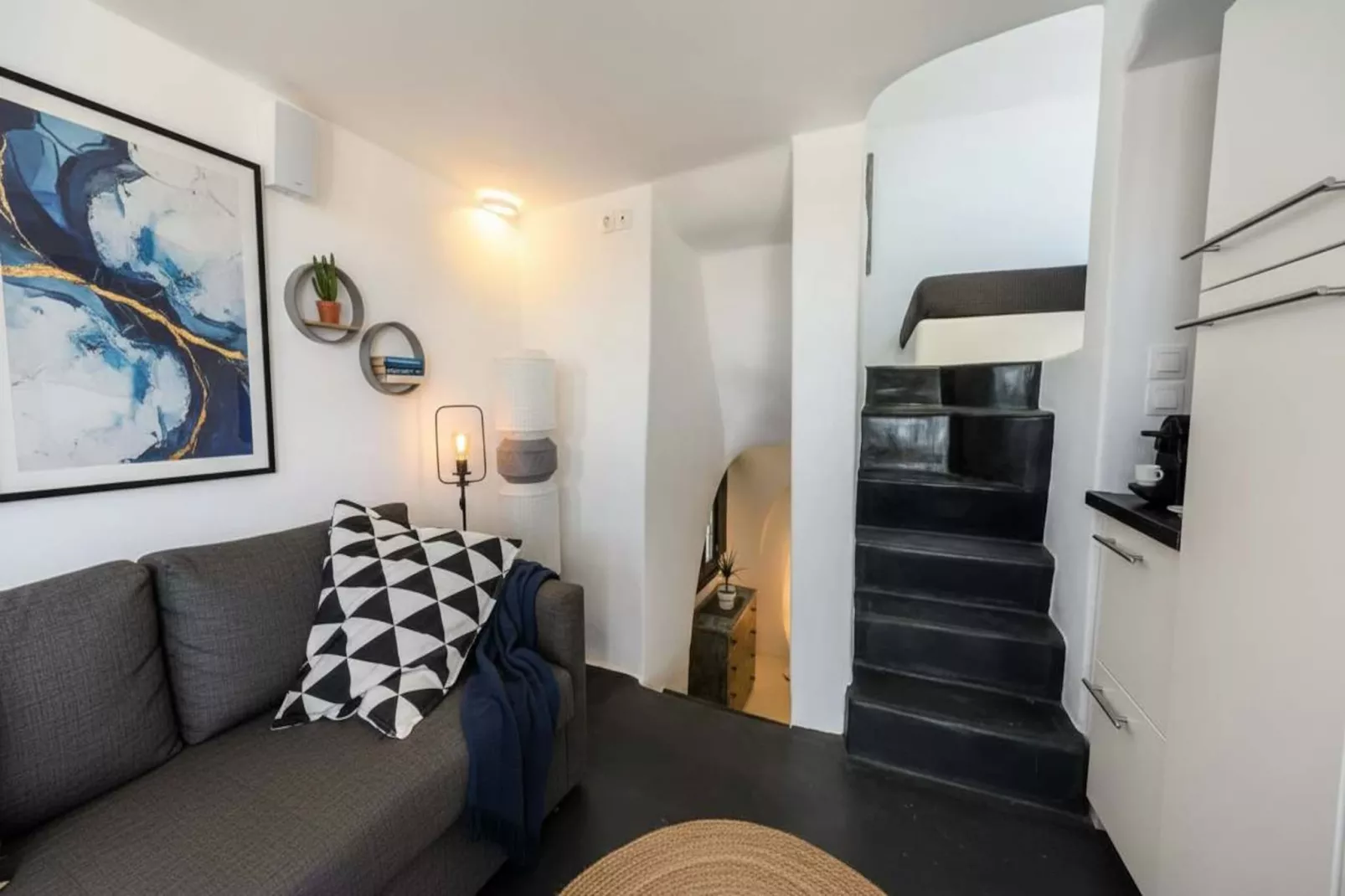 Poseidon’s Water Escape Santorini Rooftop Jacuzzi - Living room