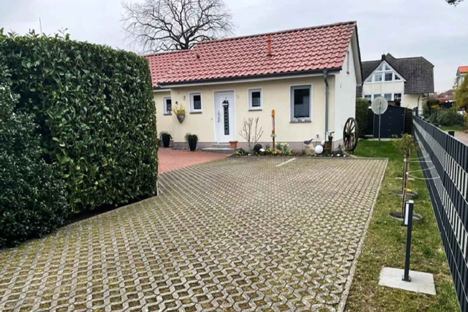 Doppelhaushälfte links - Exterior in winter