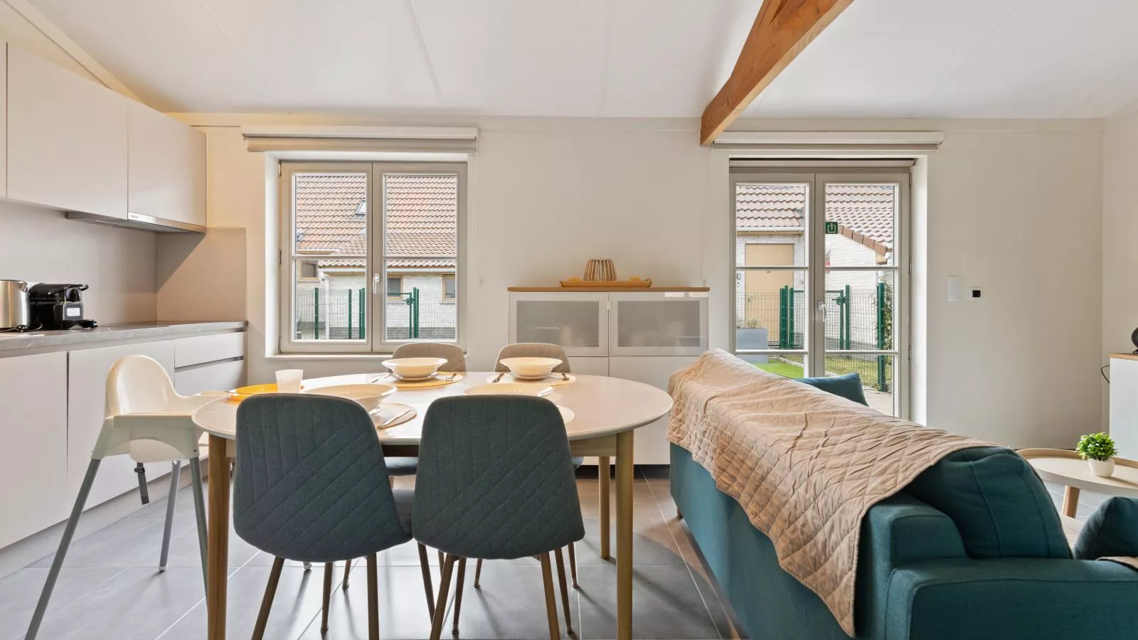 Westhinder I H93 - Dining room