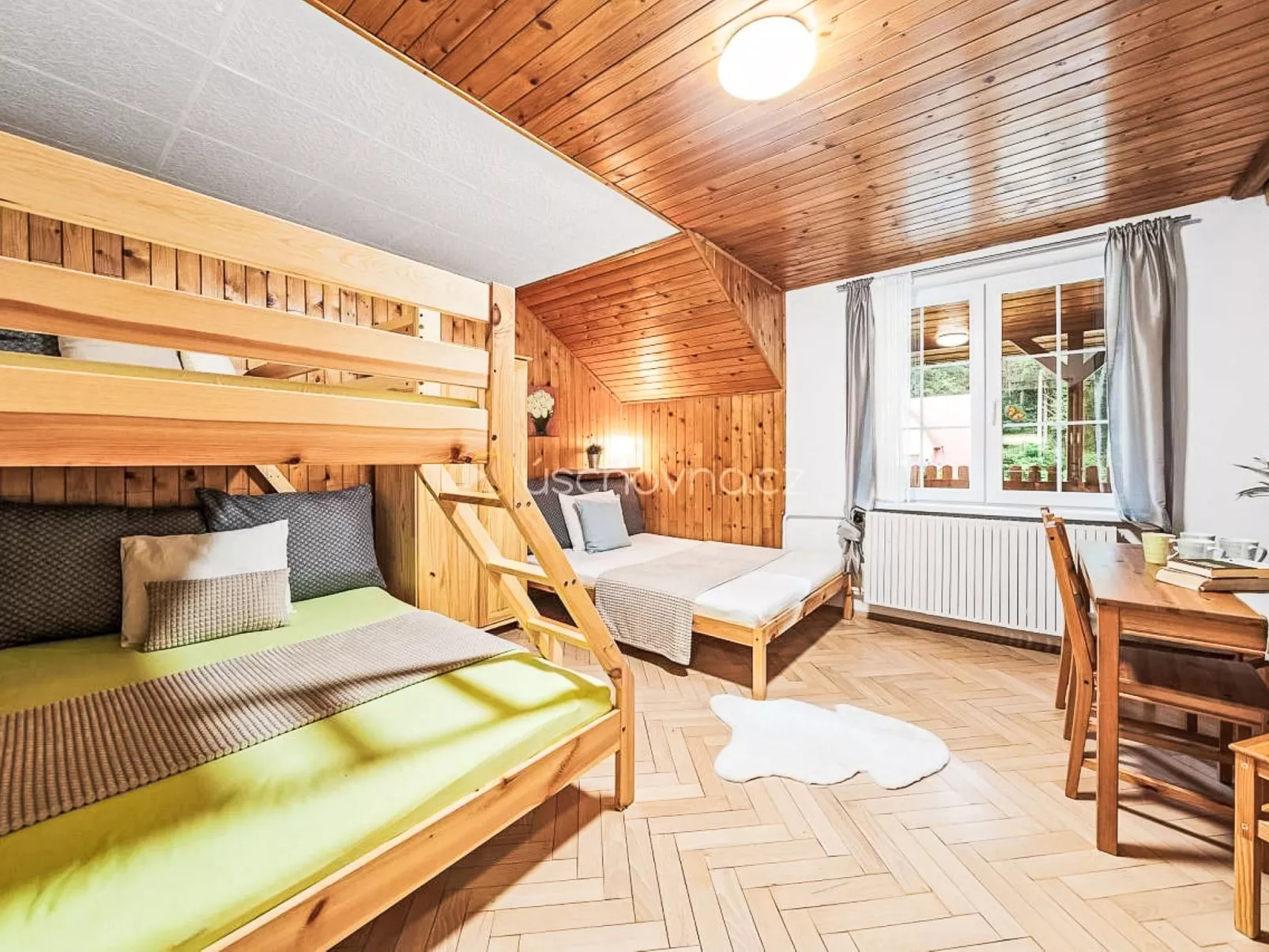 Hillside Terrace - Inside