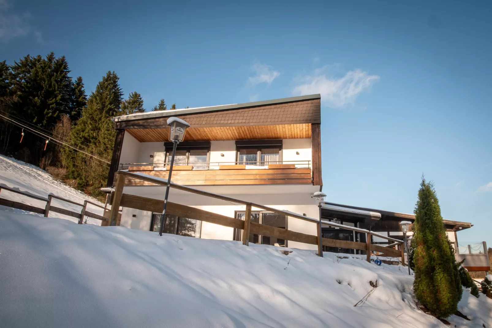 Appartement Am Eschenberg - 4 Personen - Exterior in summer