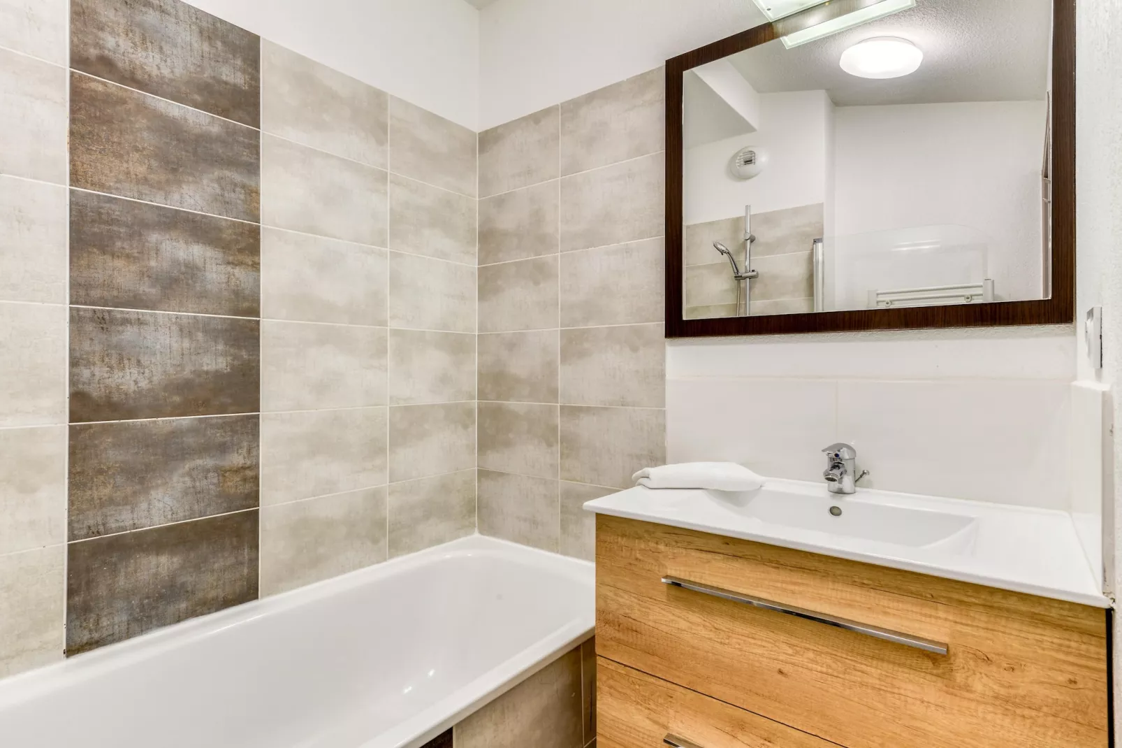 Les Demeures Torrellanes- Appartement 2 piÃ¨ces 4 personnes climatisÃ© - Bathroom