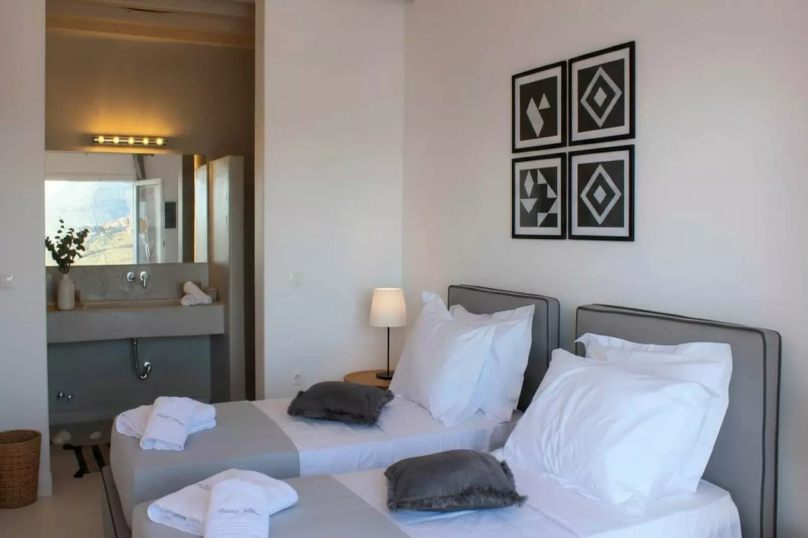 Lightblue_vacay - Schlafzimmer