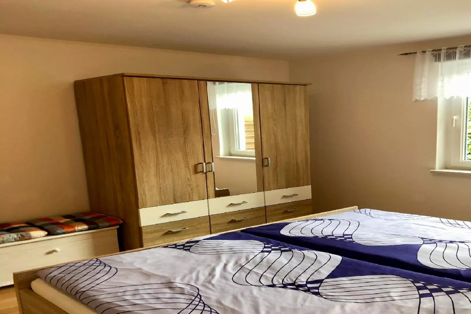 Doppelhaushälfte links - Bedroom