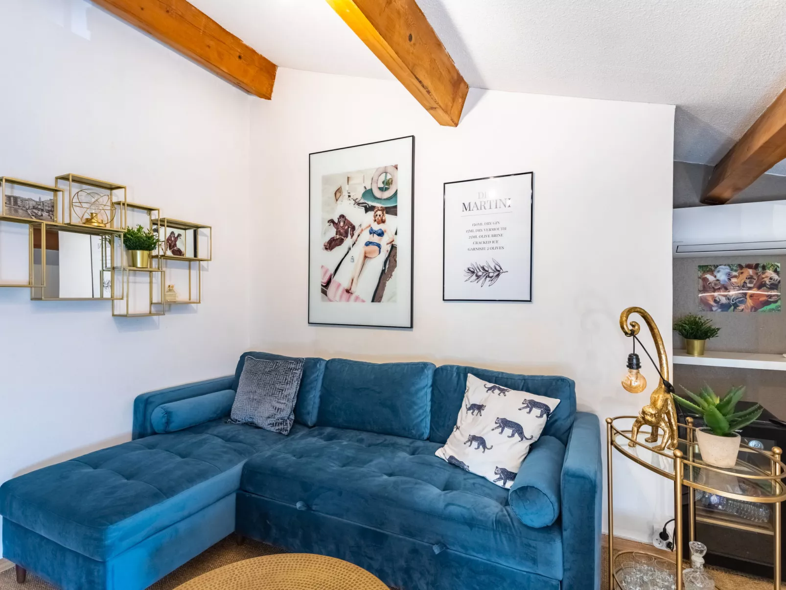 Le Clos Sainte Anne - Inside