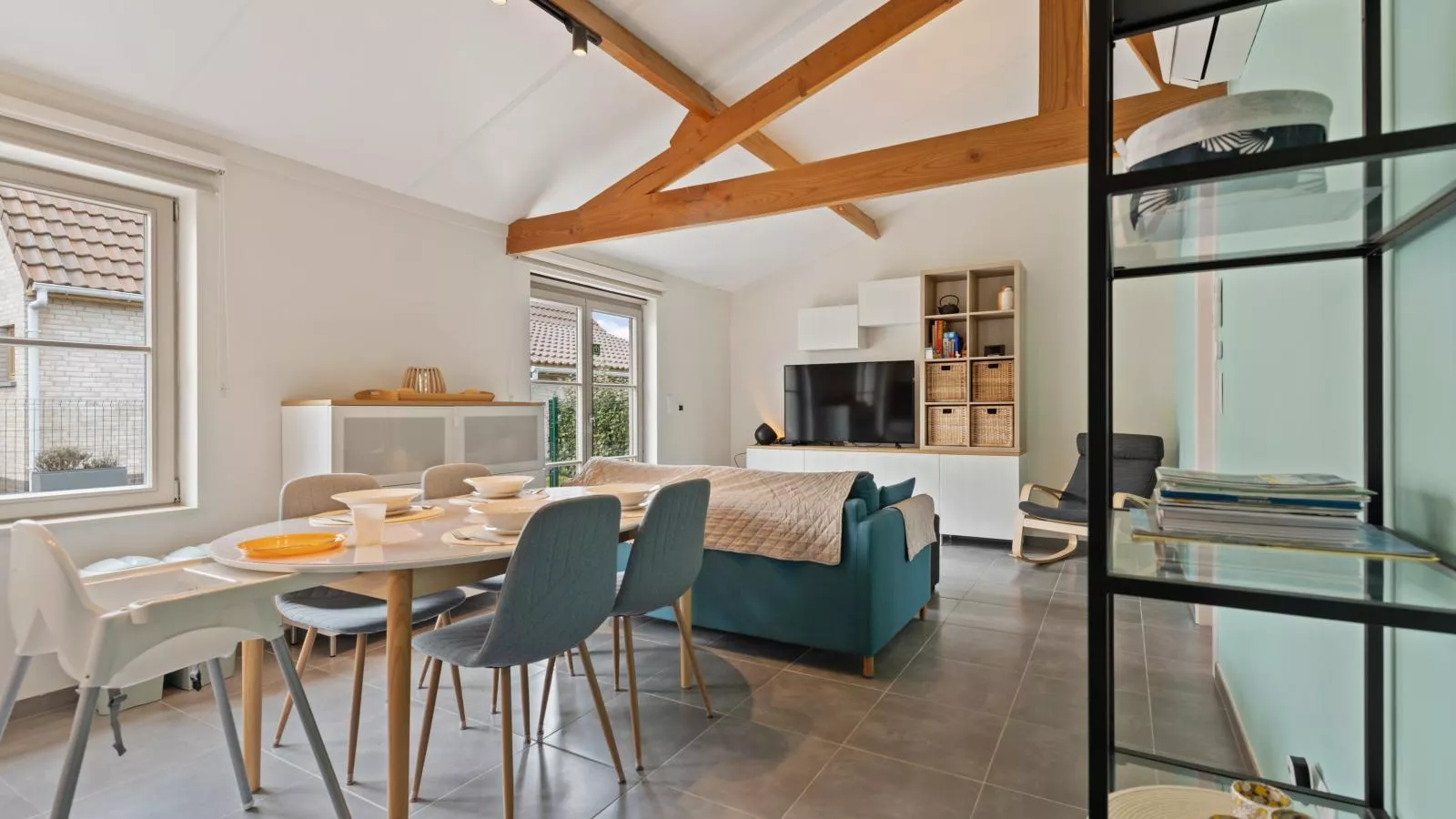 Westhinder I H93 - Living room