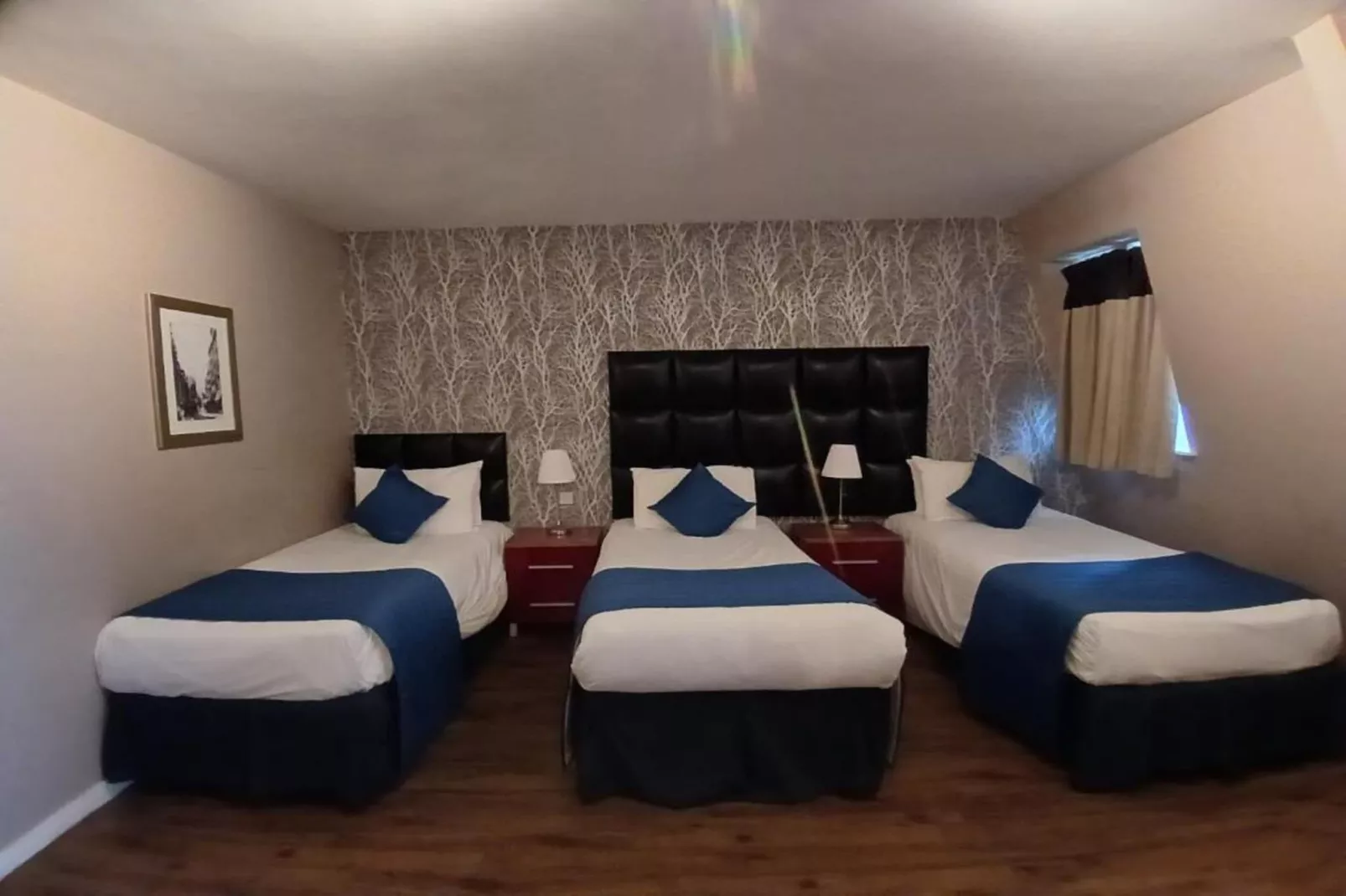 Standard Triple Room - Bedroom