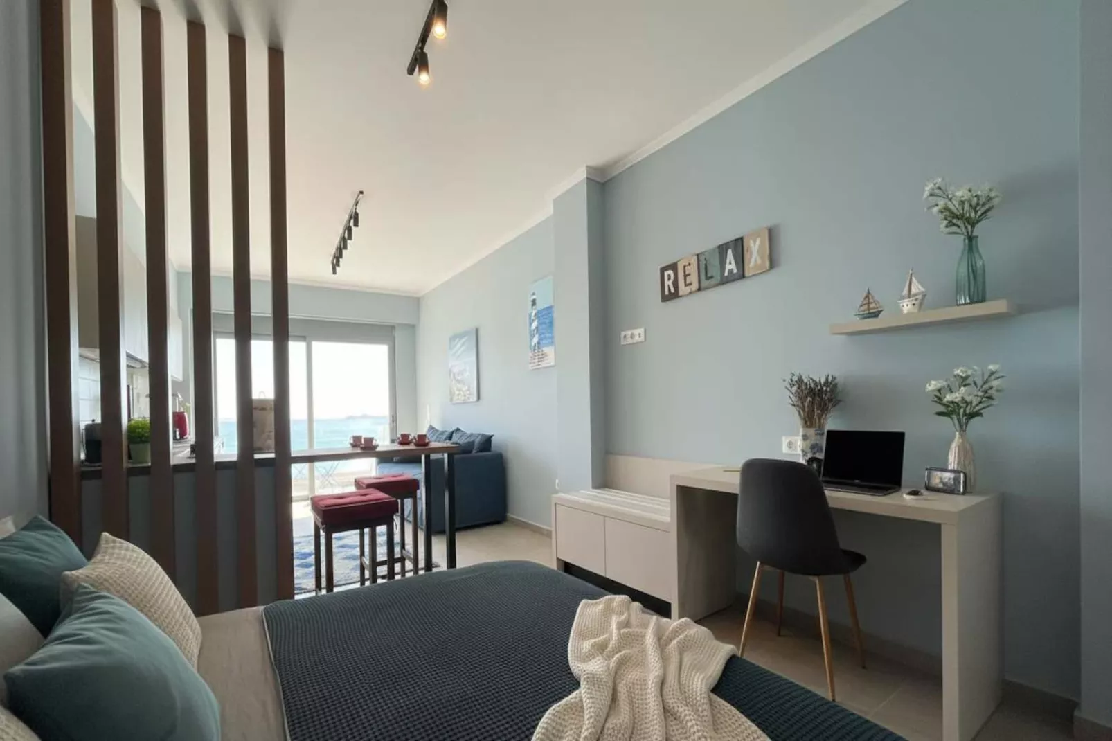 Premium Modern Charaki Studio w Beautiful Sea View - Chambre