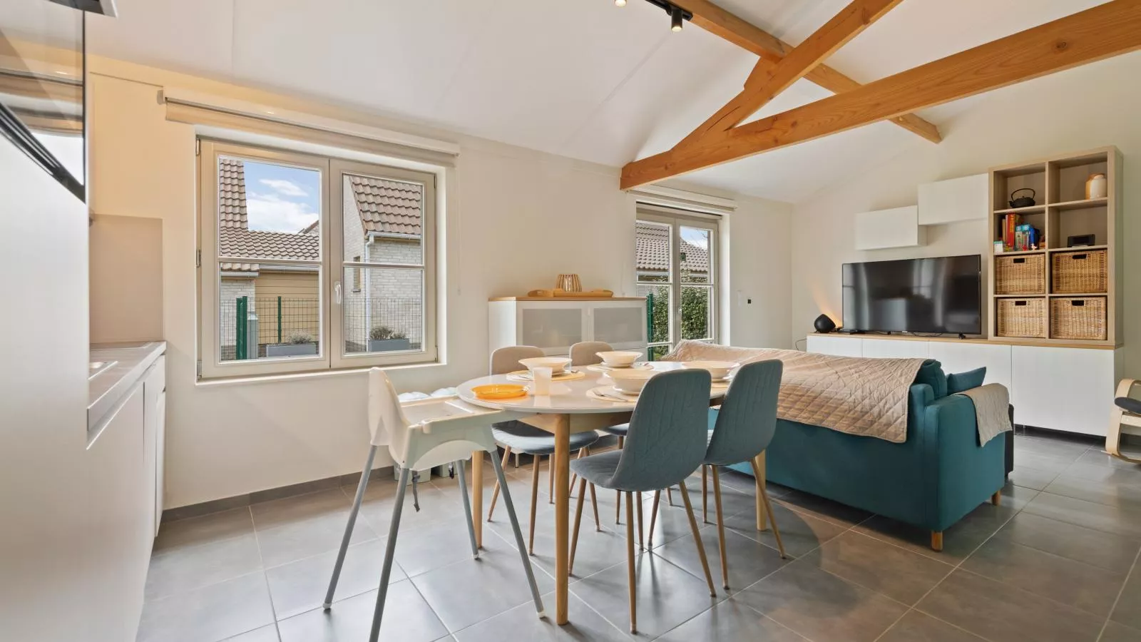 Westhinder I H93 - Dining room