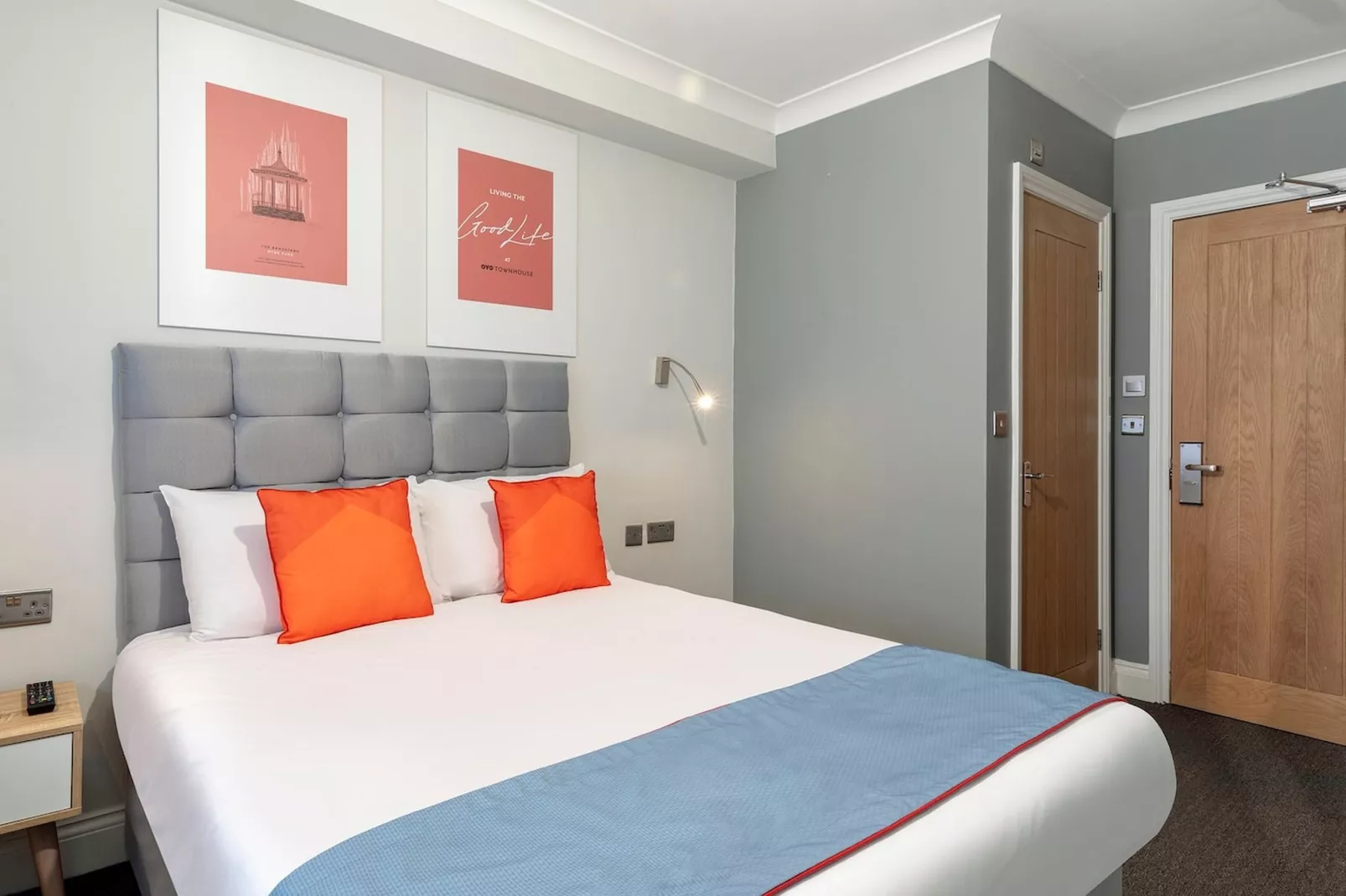 Deluxe Double Room - Bedroom