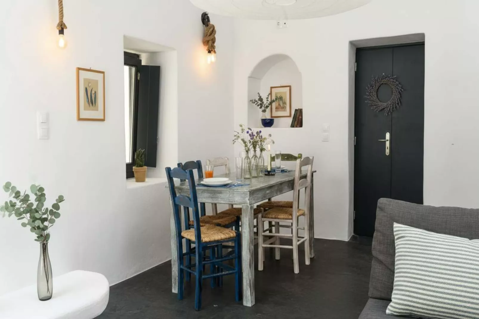 Dionysos Wine Authentic Stay 2 Bd Santorini Home - Dining room