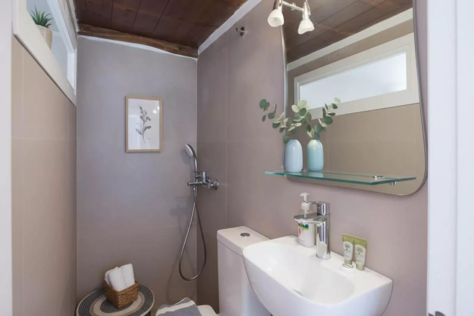 Ornos Elegant 2 Bd House with Shared Pool - Bathroom