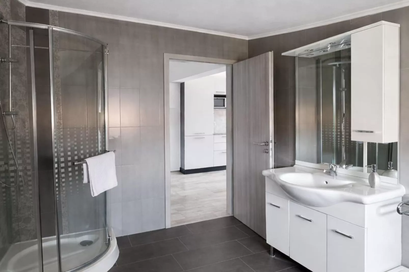 Apartments Sunset - Two bedroom Apartment with Terrace and Sea View (Gornji) - Badezimmer