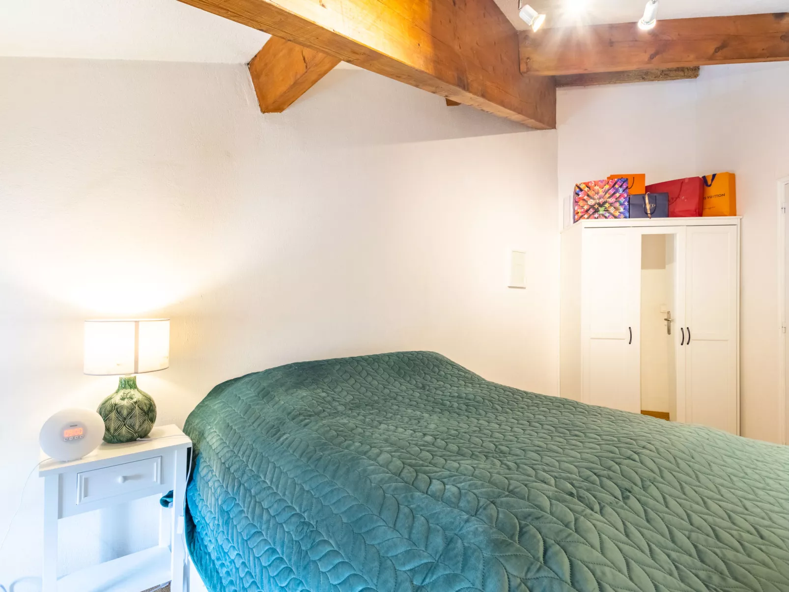 Le Clos Sainte Anne - Inside