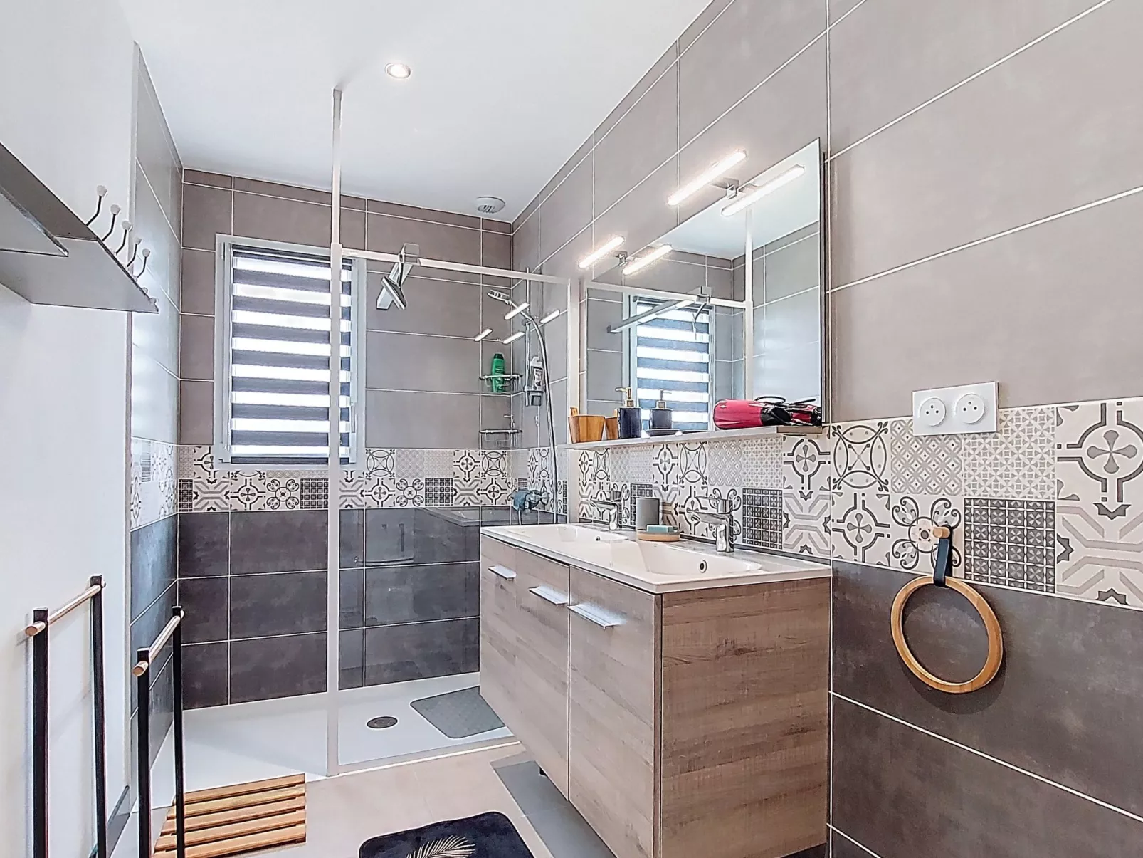 Les Jonquilles - Inside