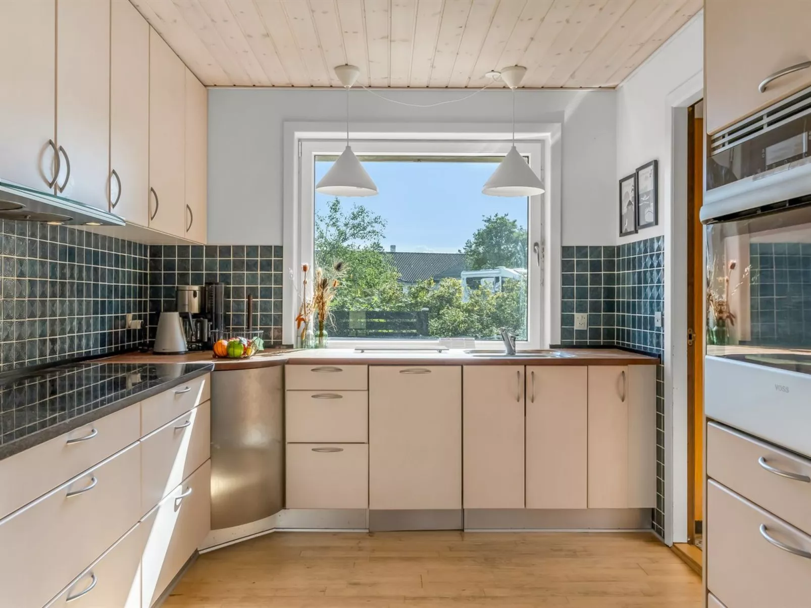 "Mikkelina" - 1.7km from the sea - Drinnen