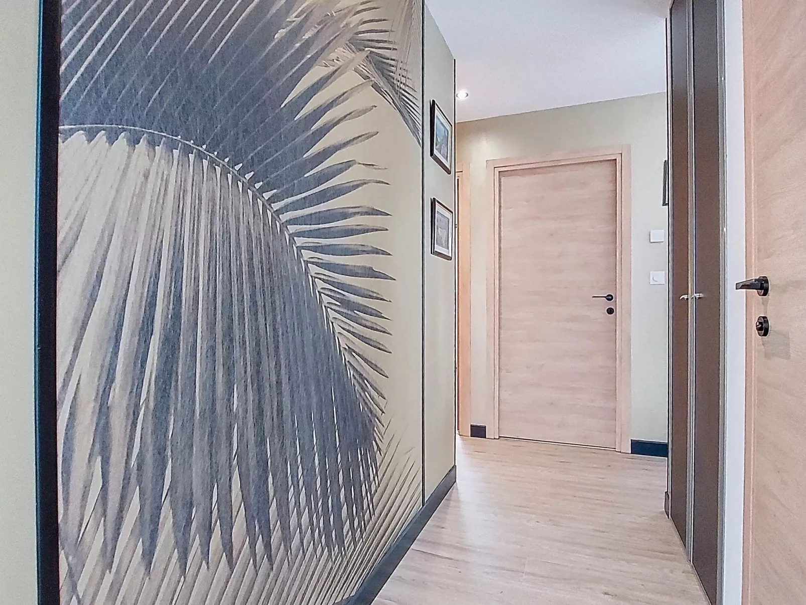 Les Jonquilles - Inside