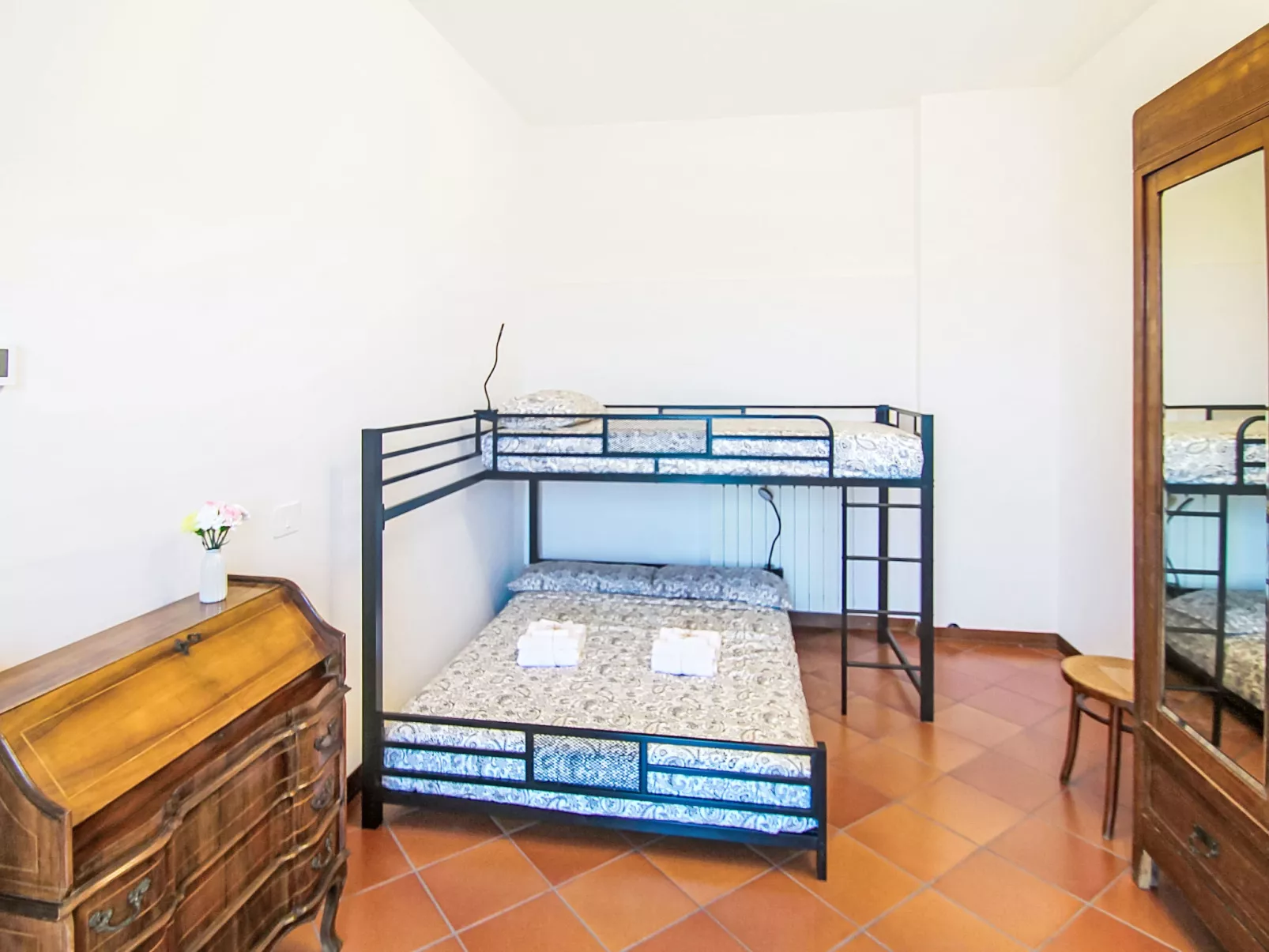 Cascina Paciotti - Inside