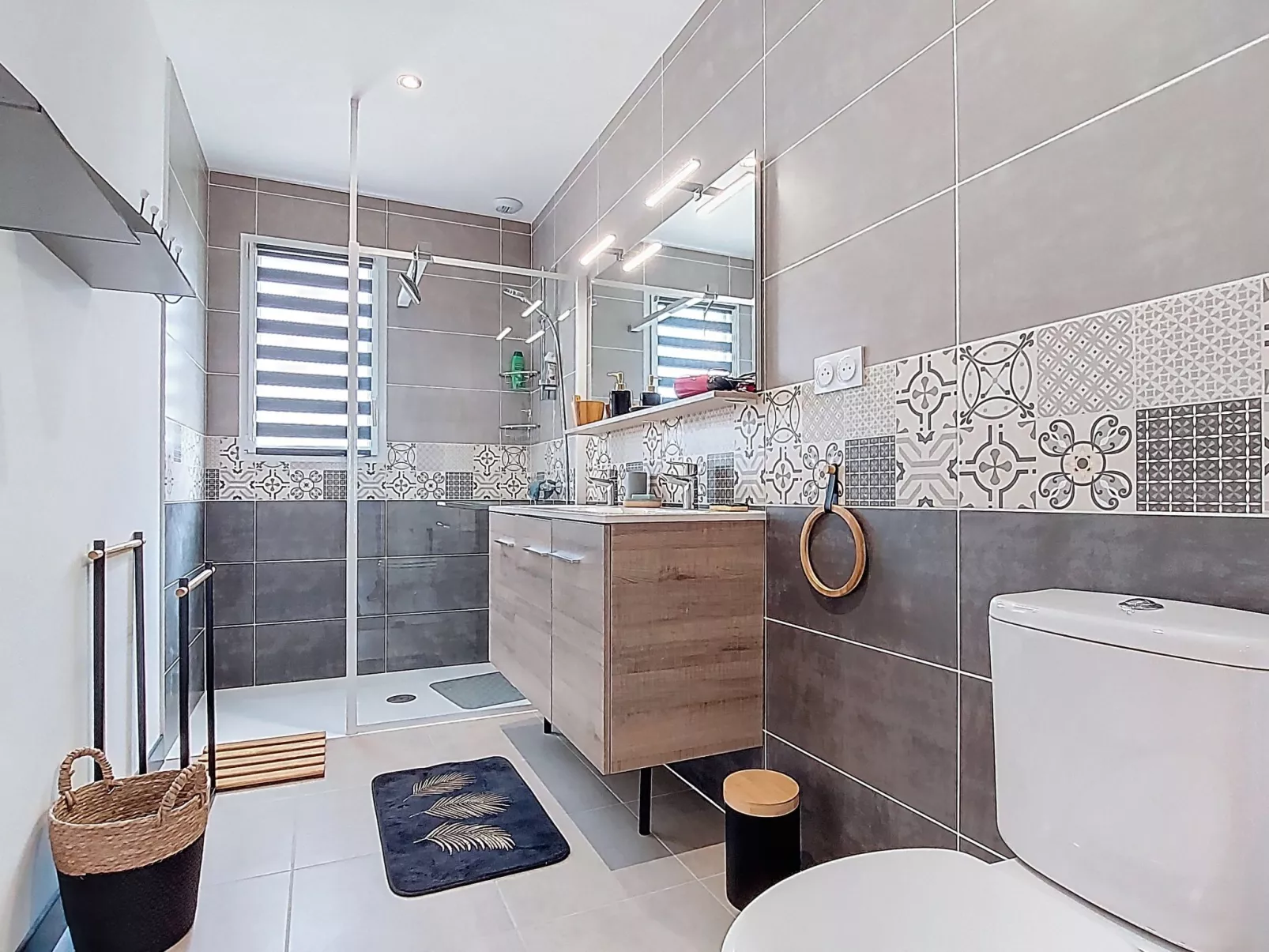 Les Jonquilles - Inside