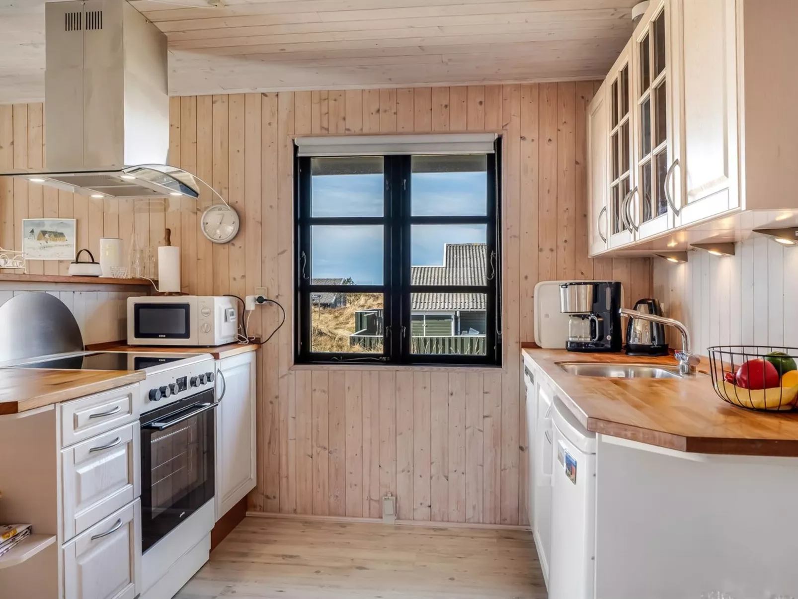 "Eida" - 400m from the sea - Drinnen